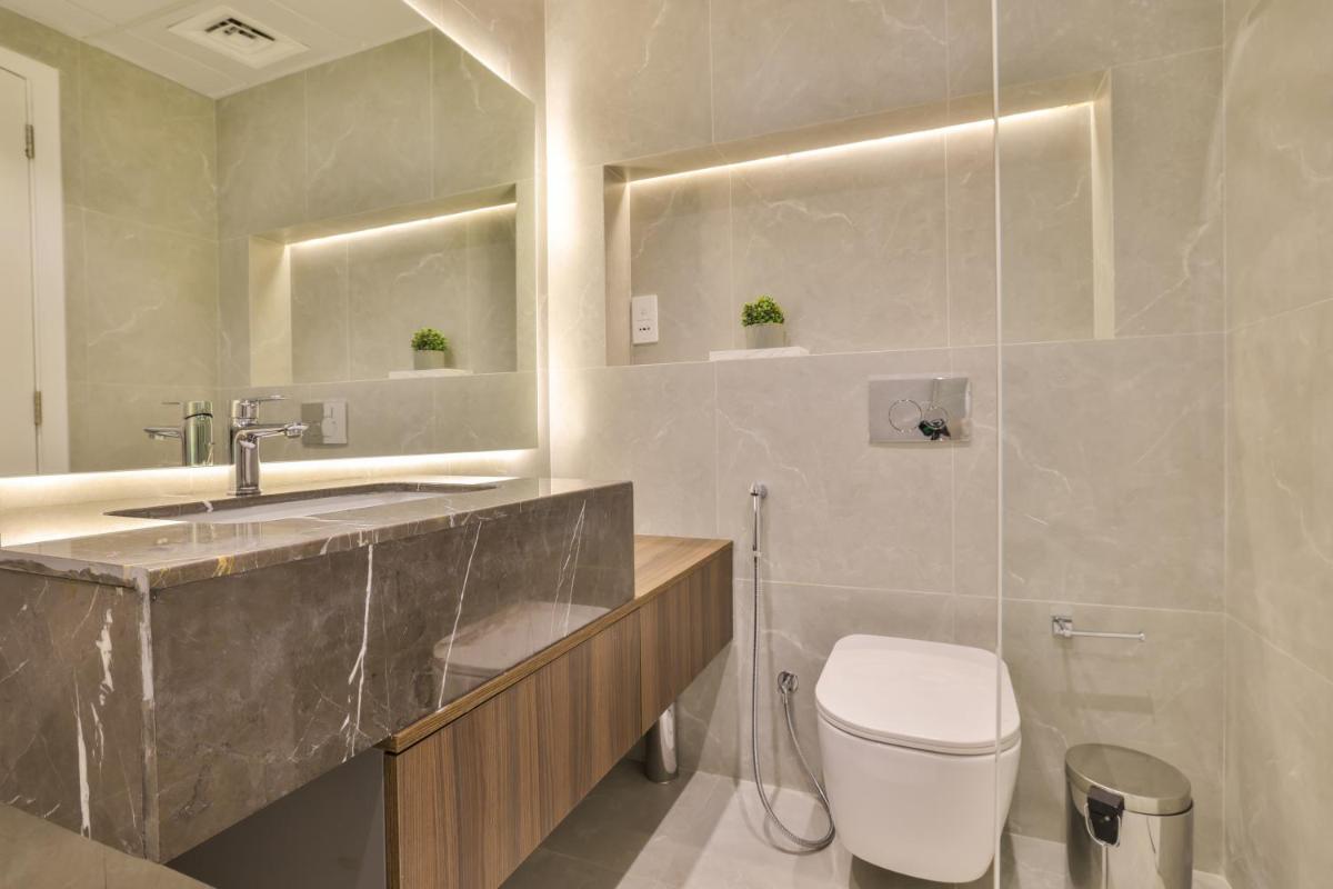 Dubai Marina - Stunning Huge 4 Bedroom Apts Near JBR - Gym - Pool - Parking by Sojo Stay