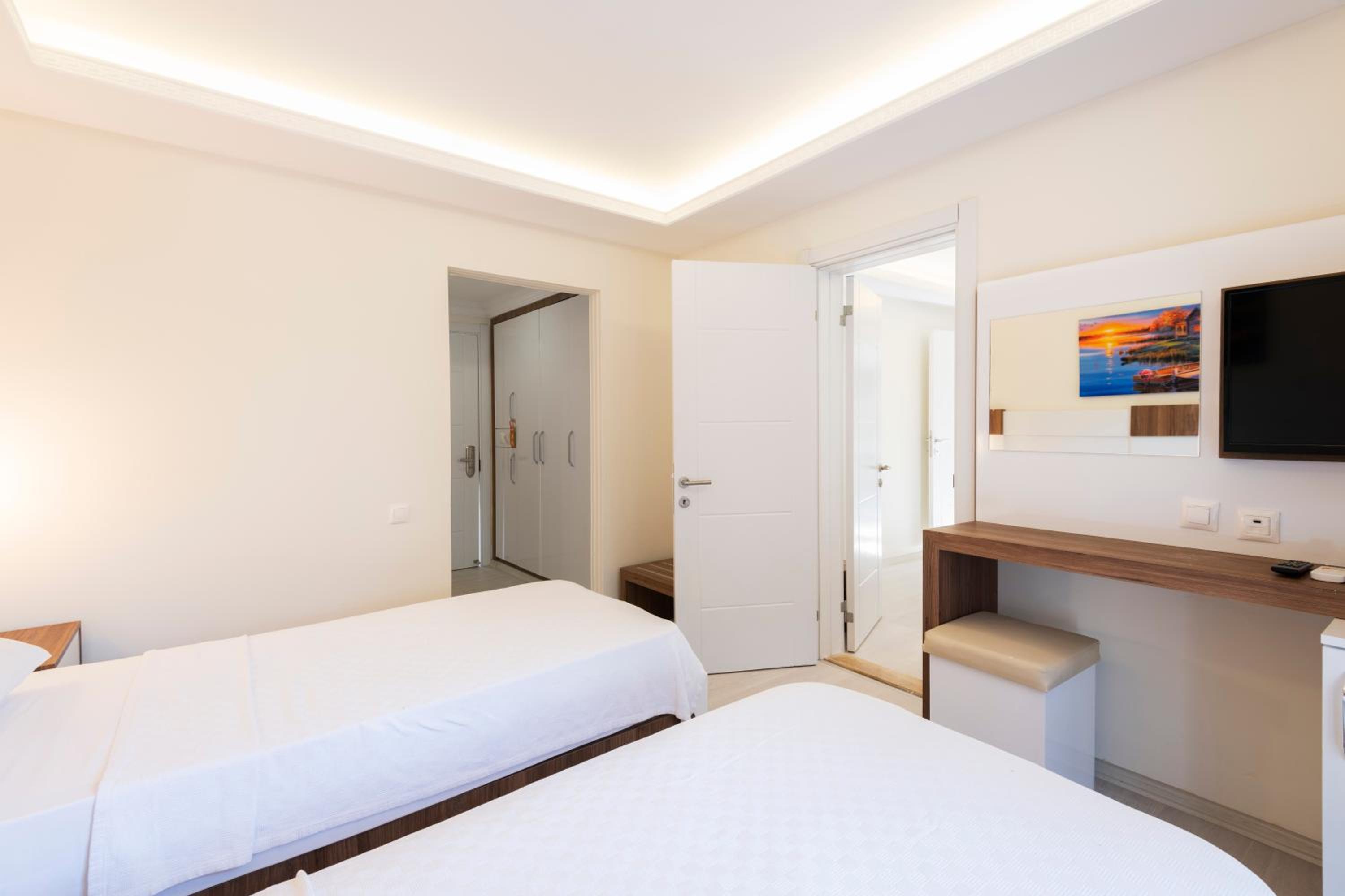 Soothe Otel - Image 100