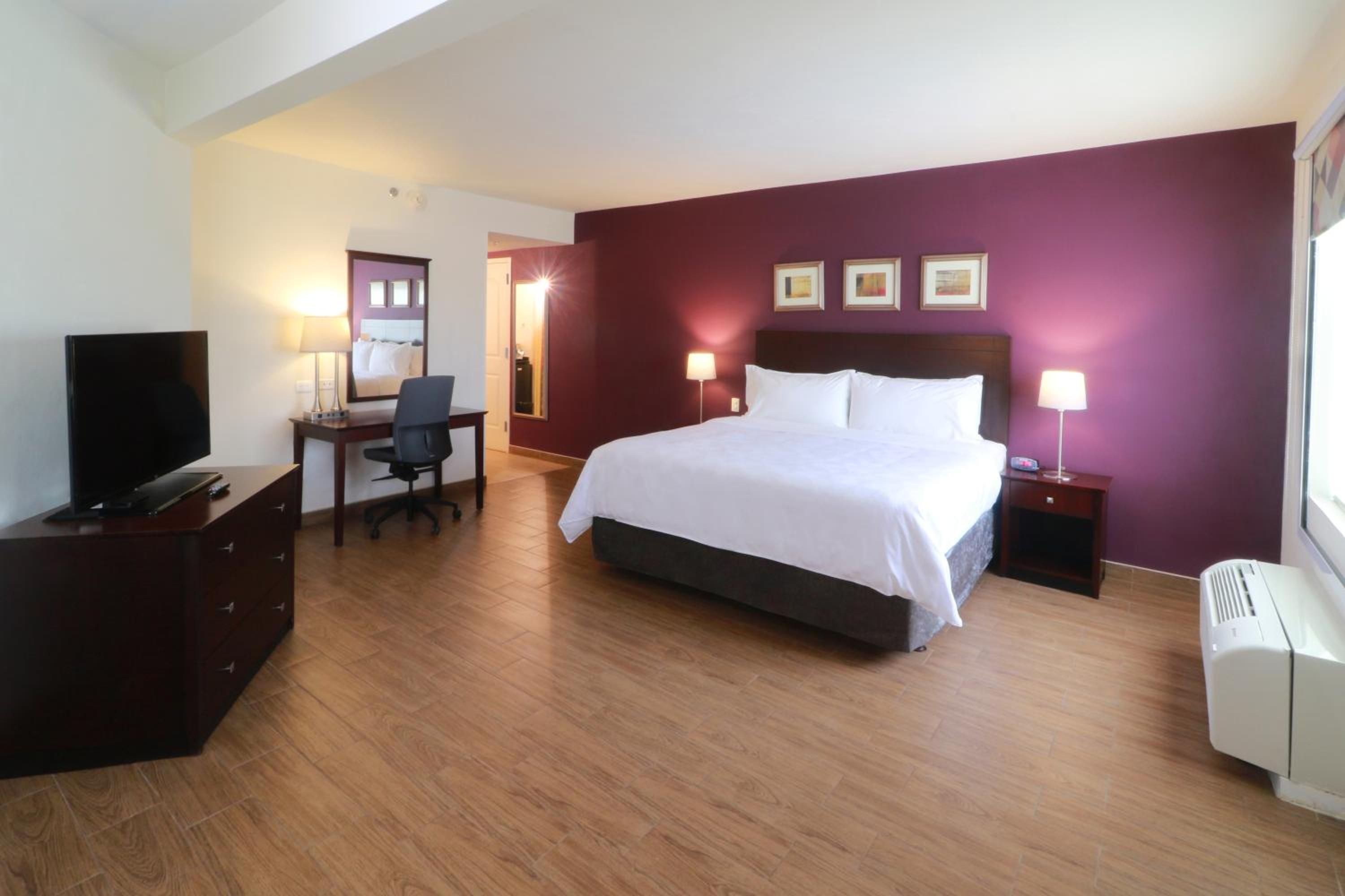 Reynosa Vacations - Holiday Inn Reynosa Industrial Poniente, an IHG Hotel - Property Image 31
