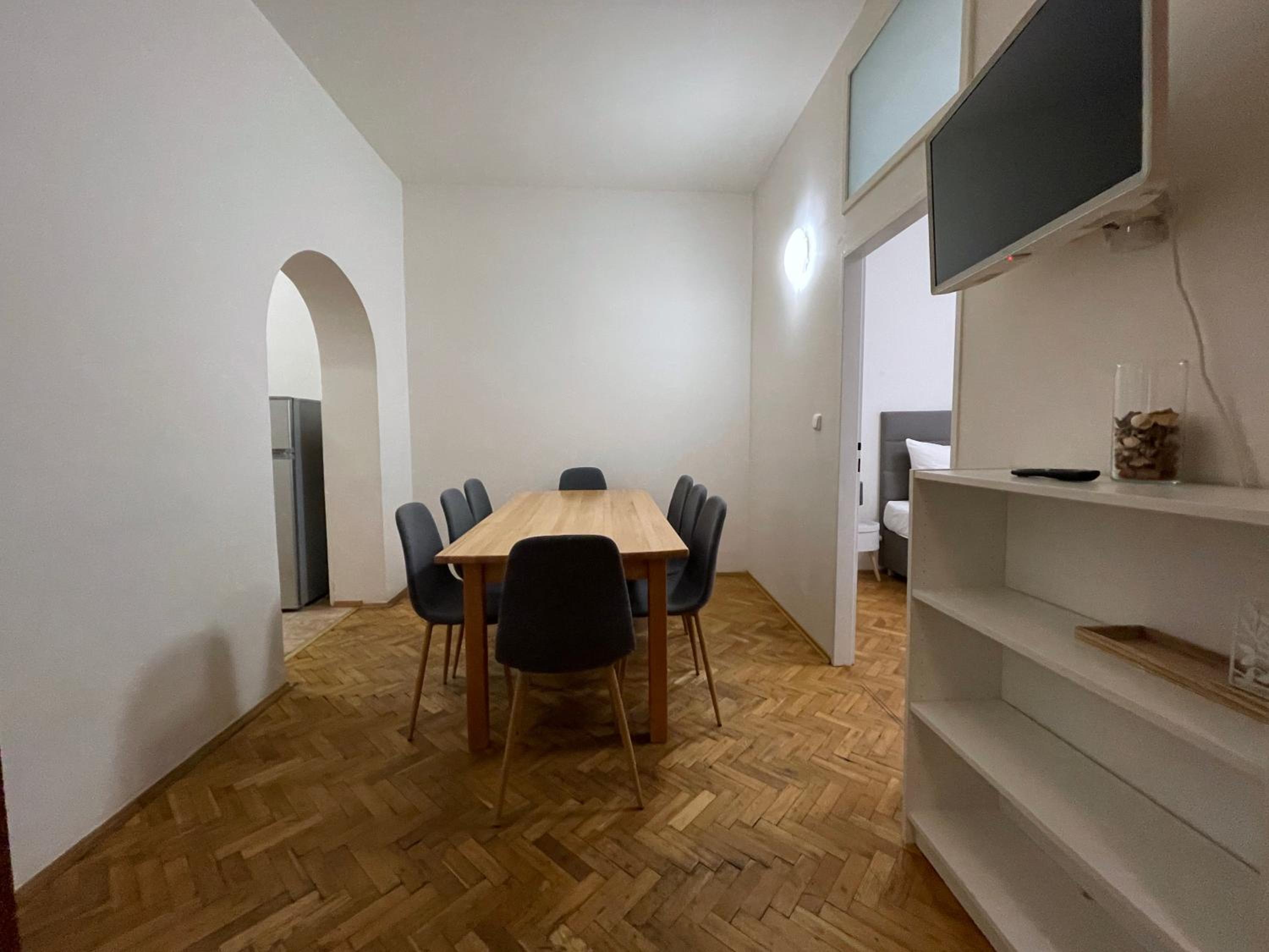 White Swan Boutique Apartments