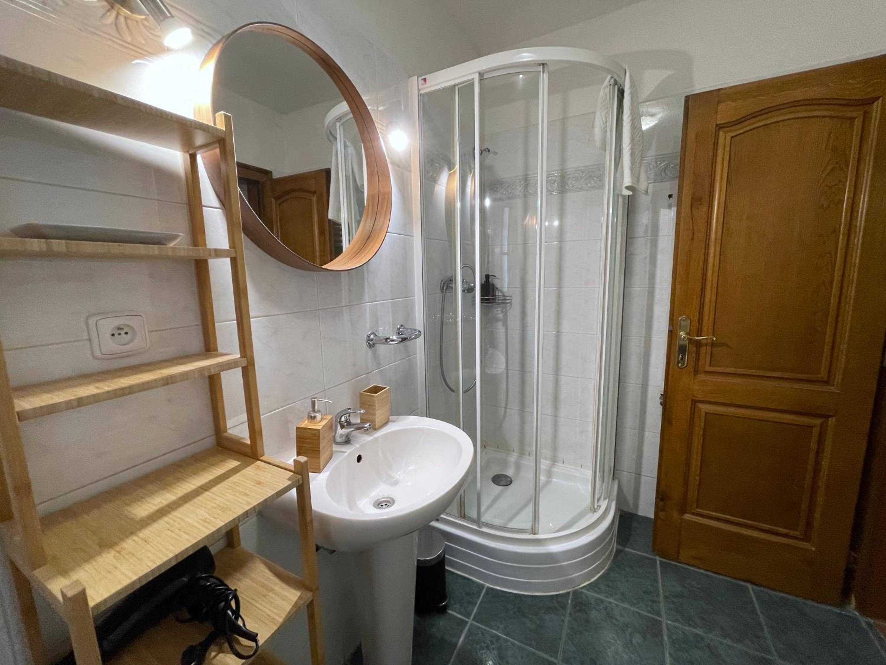 White Swan Boutique Apartments