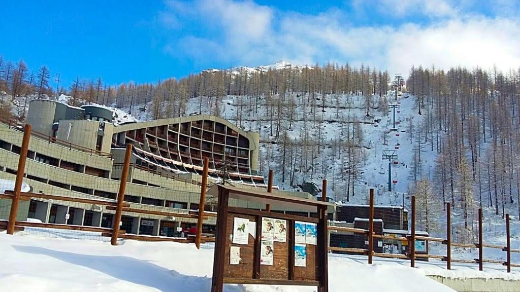 Casa Cervinia Circus
