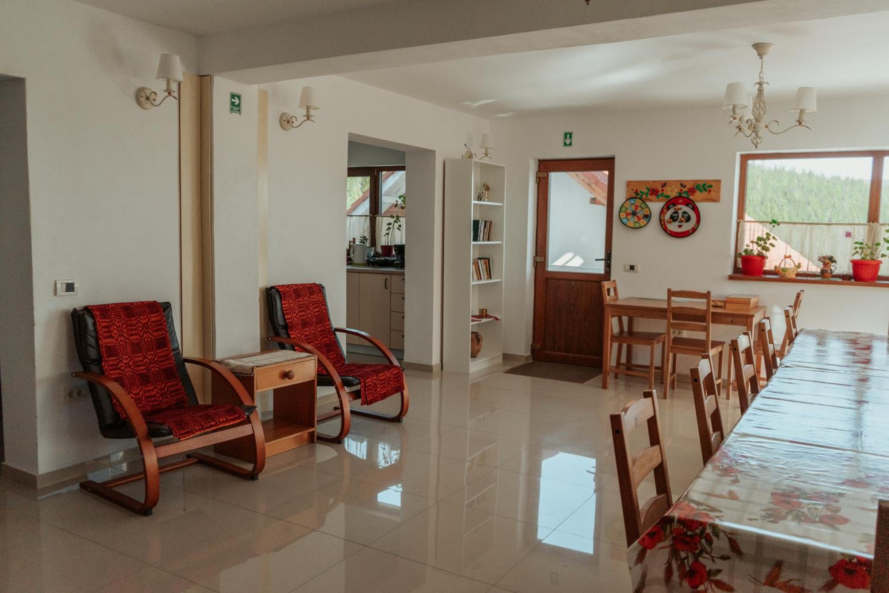 Casa Bunicutei view 4