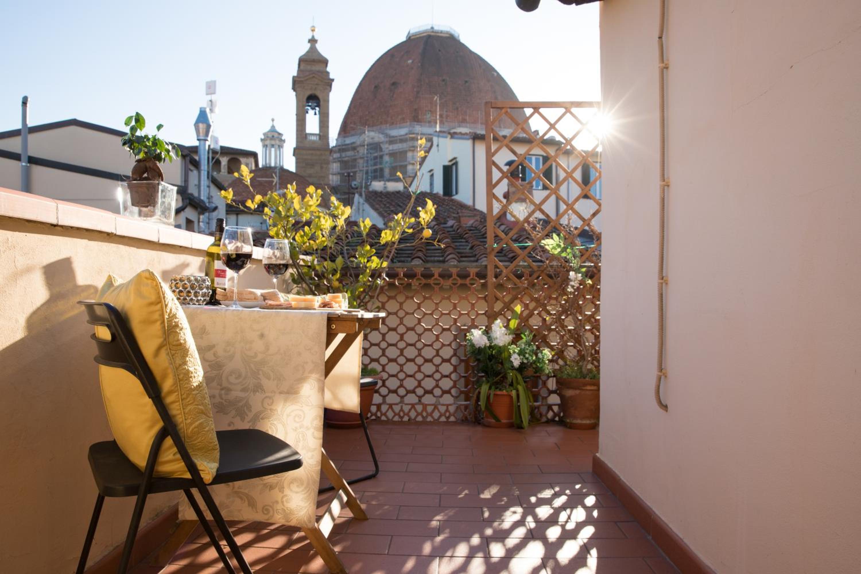 MEDICI CHAPELS TERRACE - VIEW APARTMENT