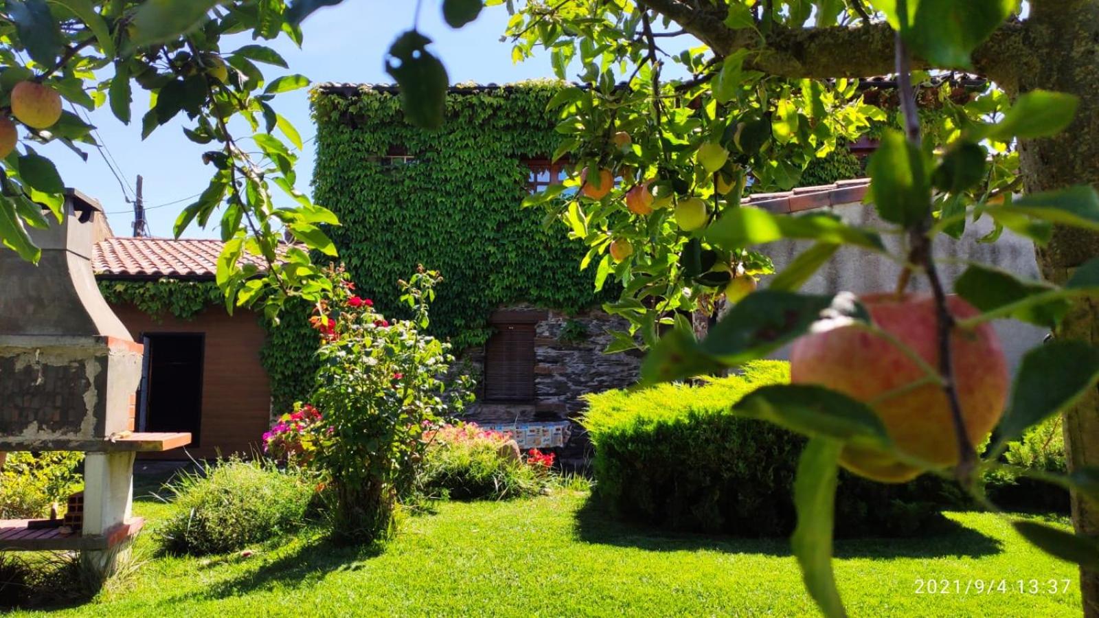 Casa de piedra en Muga de Alba