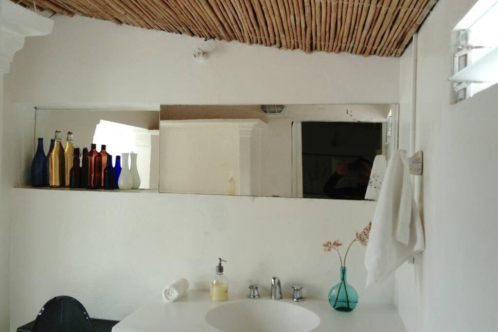 Cabaña al alba