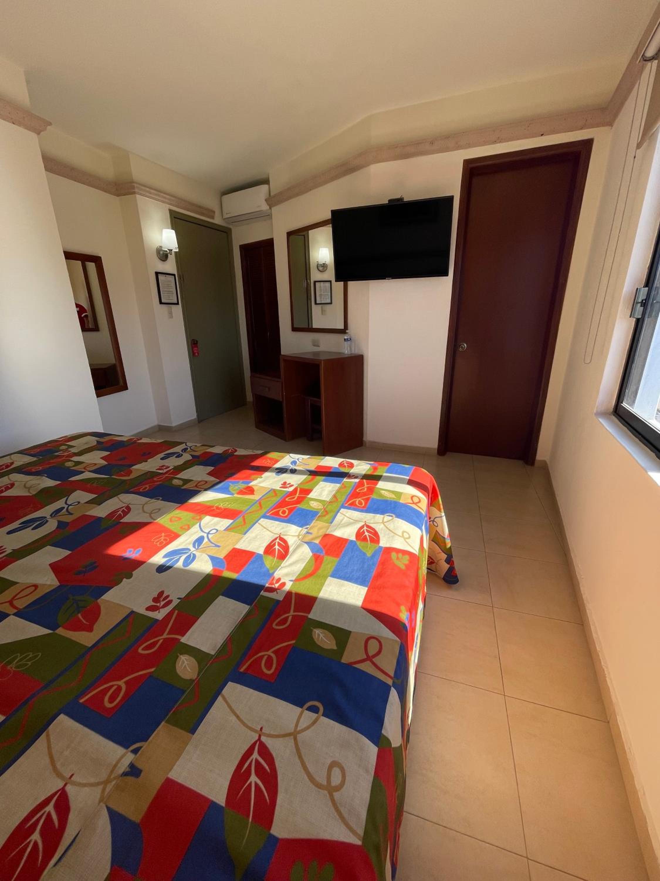 Hotel el Mayo Inn