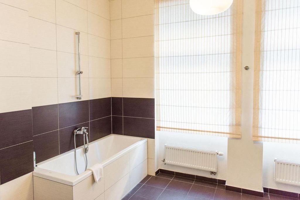Photo 14 sur 62 de Lion Apartments in historical center, Bratislava Old Town