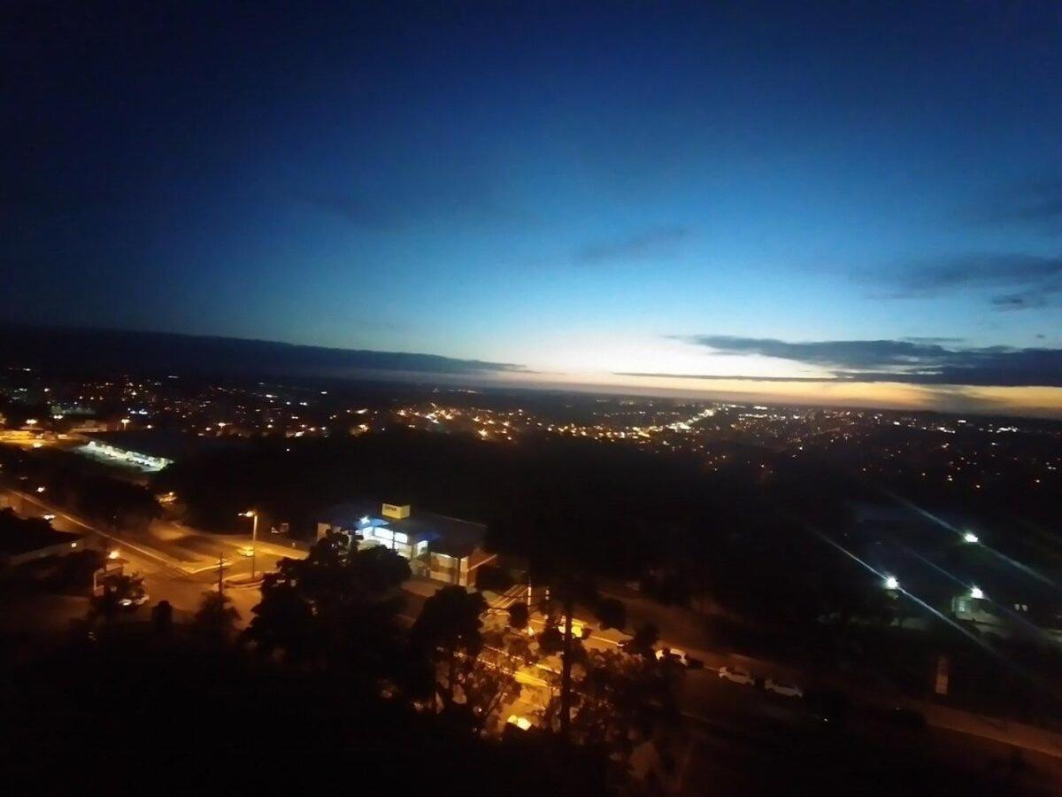 Sunset apartamento centro Ponta grossa com garagem view 2