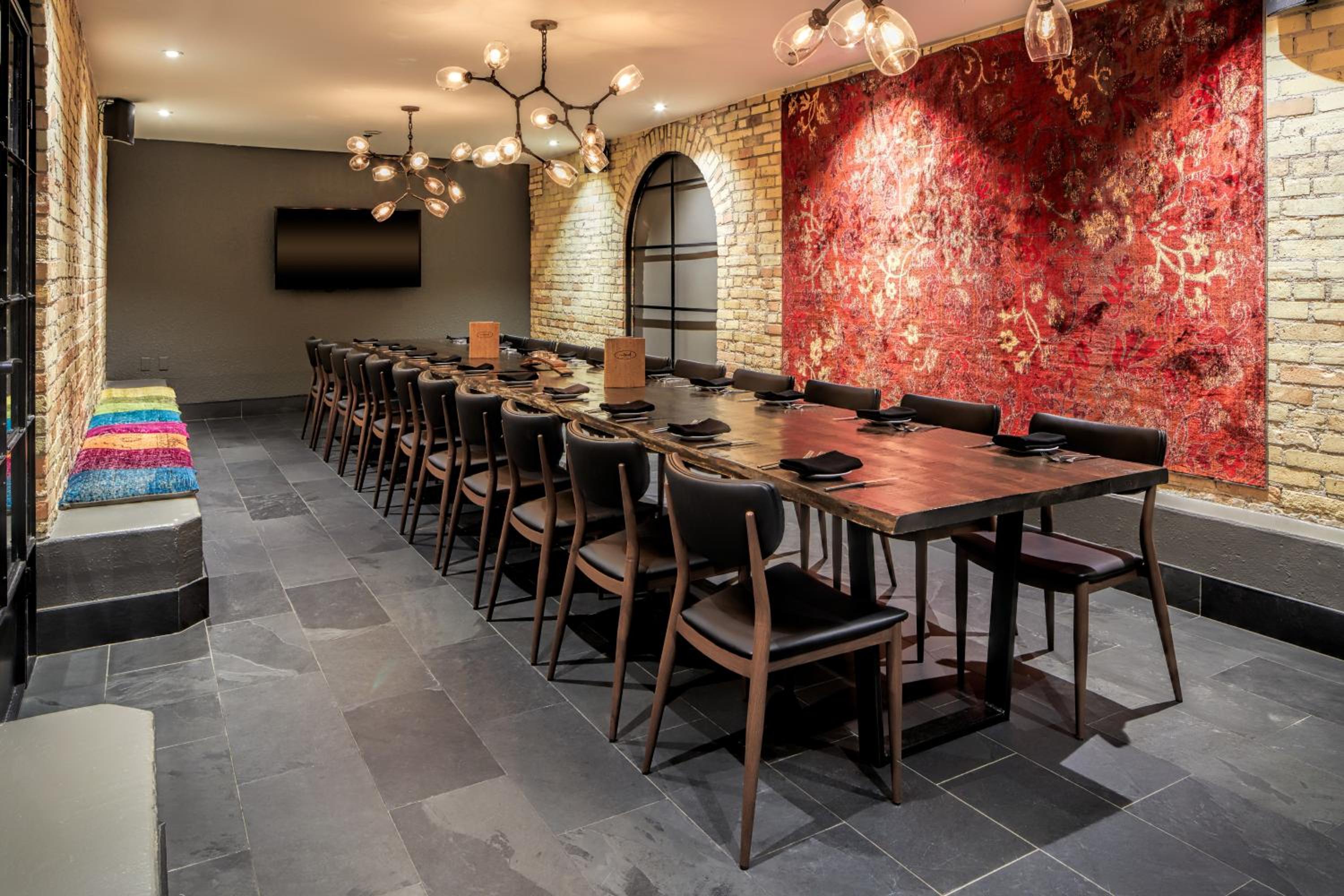 Kitchener Vacations - The Walper Hotel, part of JdV by Hyatt - Property Image 3