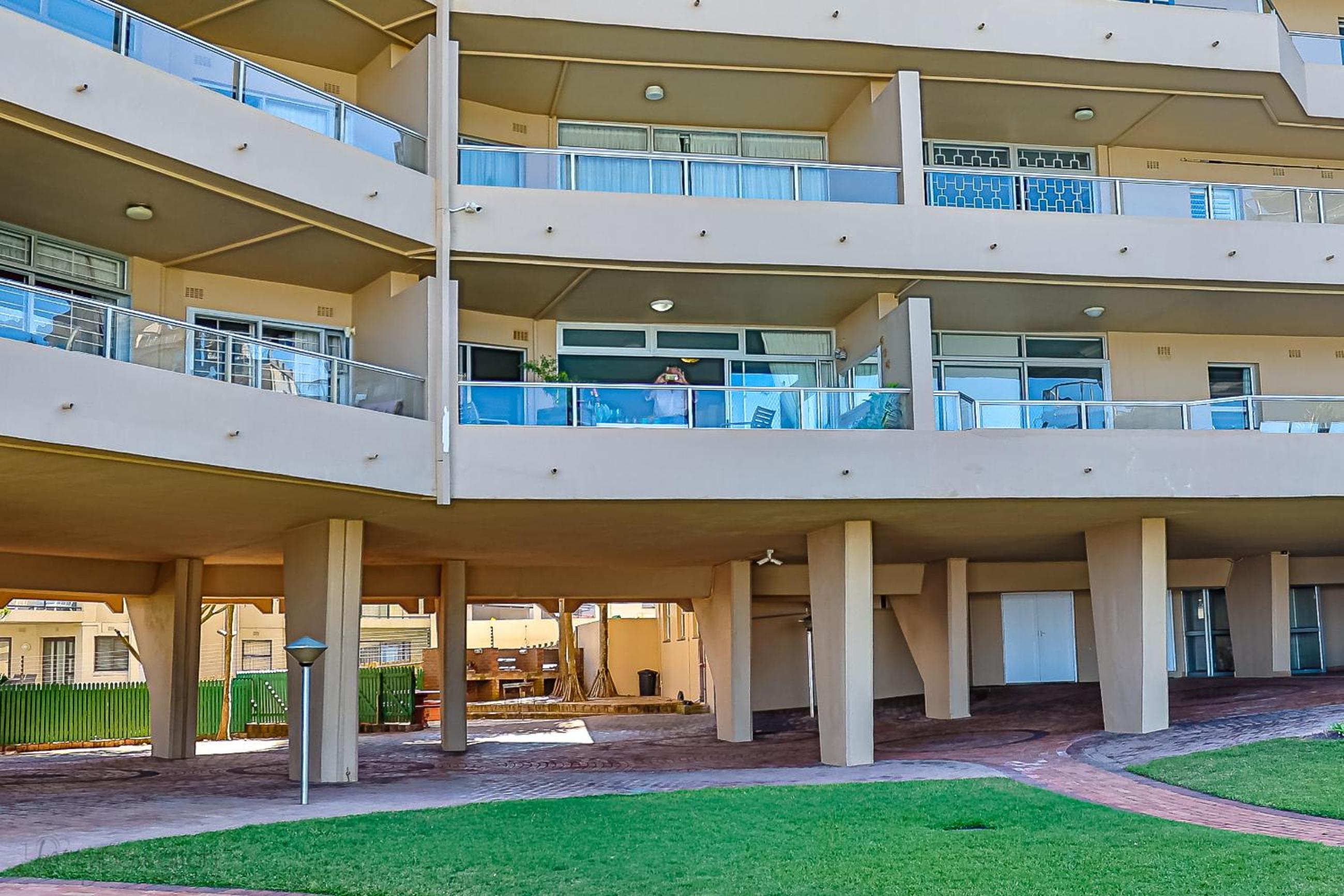 Sands Beach Breaks Beach Front Ballito