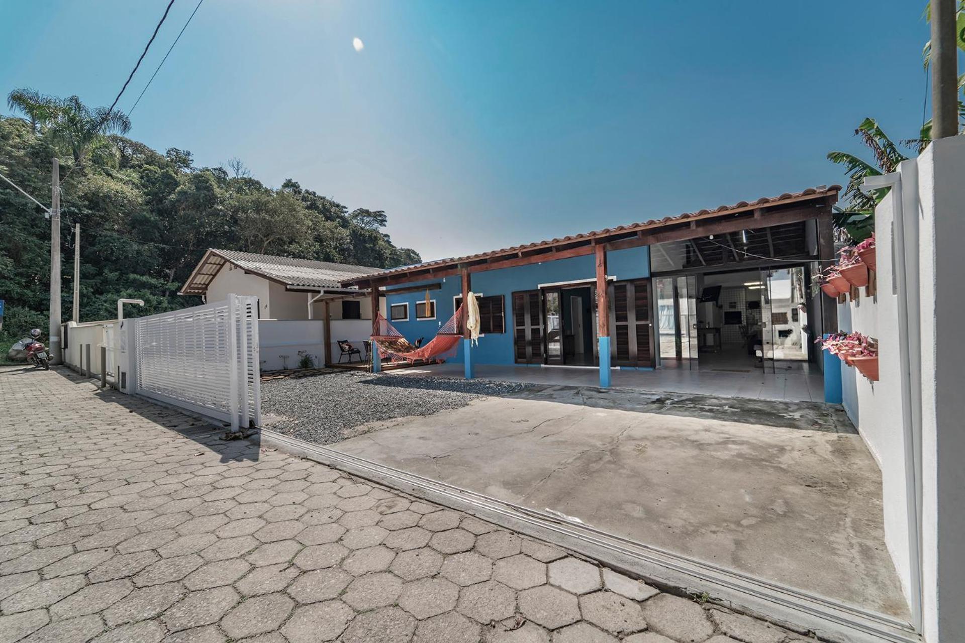 Casa na praia de Morrinhos Bombinhas para 10 pessoas, Excelente localização