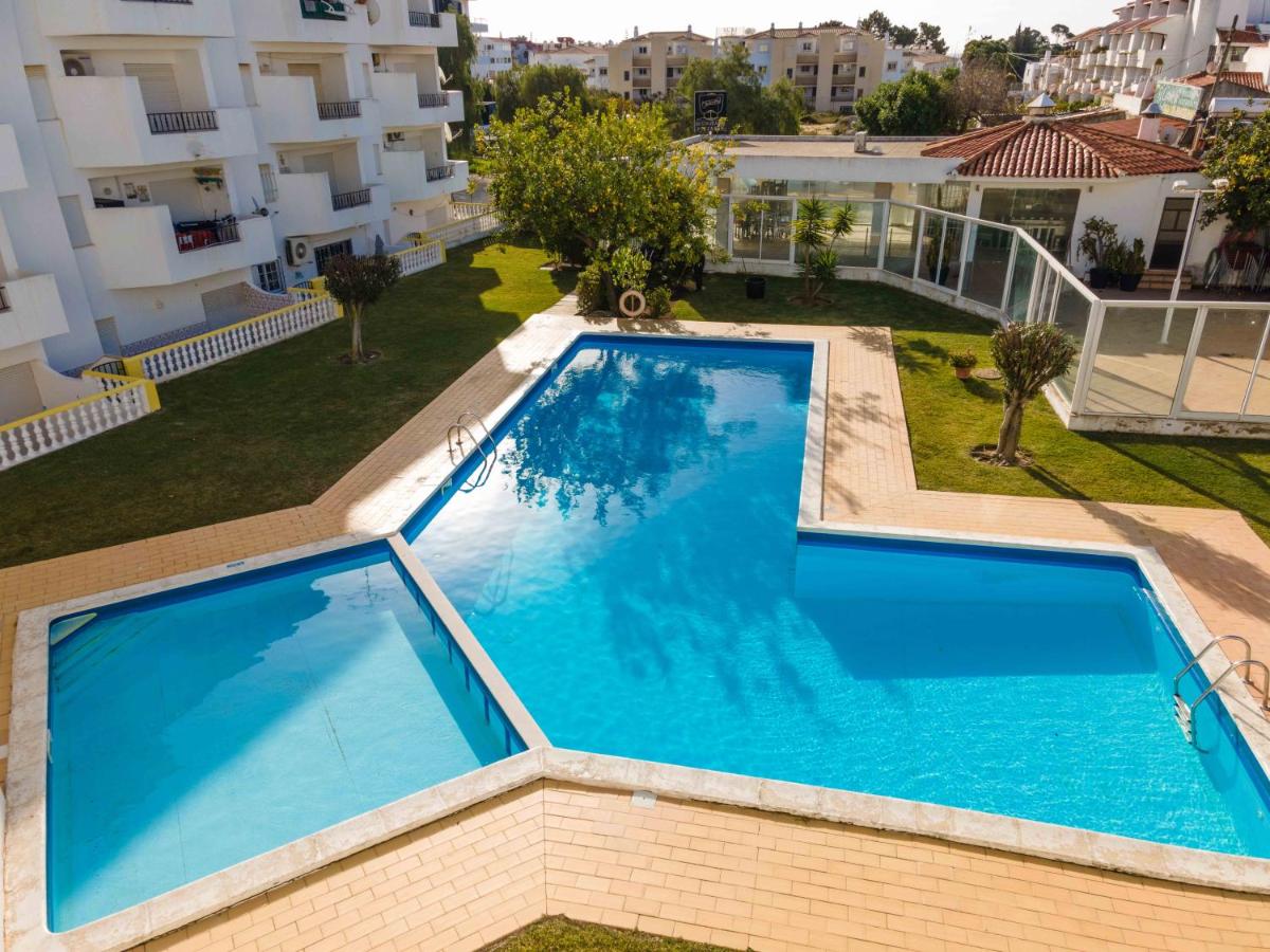 Santa Eulália 2-Bedroom Apartment - Swimming Pool view 3