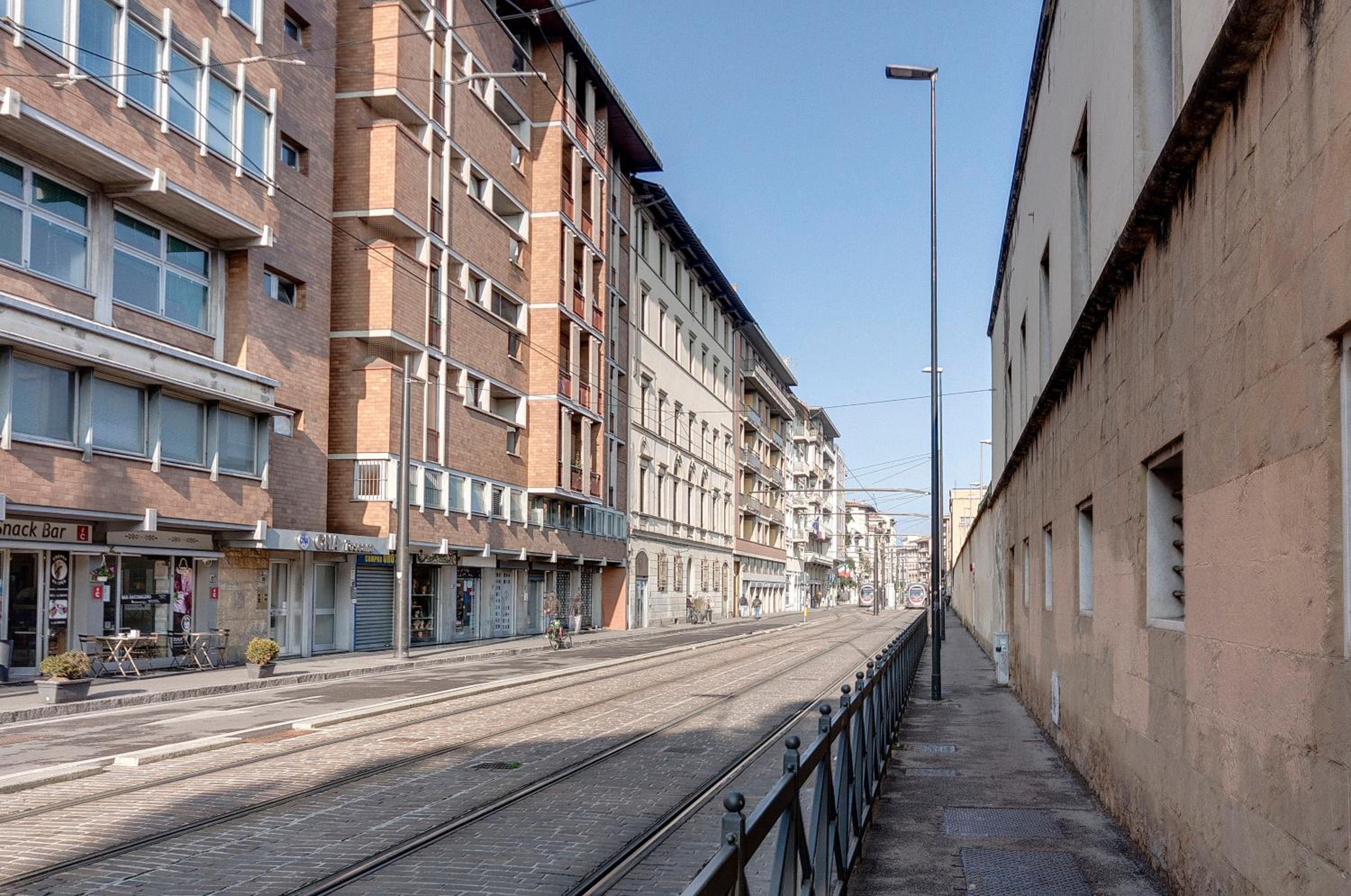 Alamanni Apartment by Mamo Florence