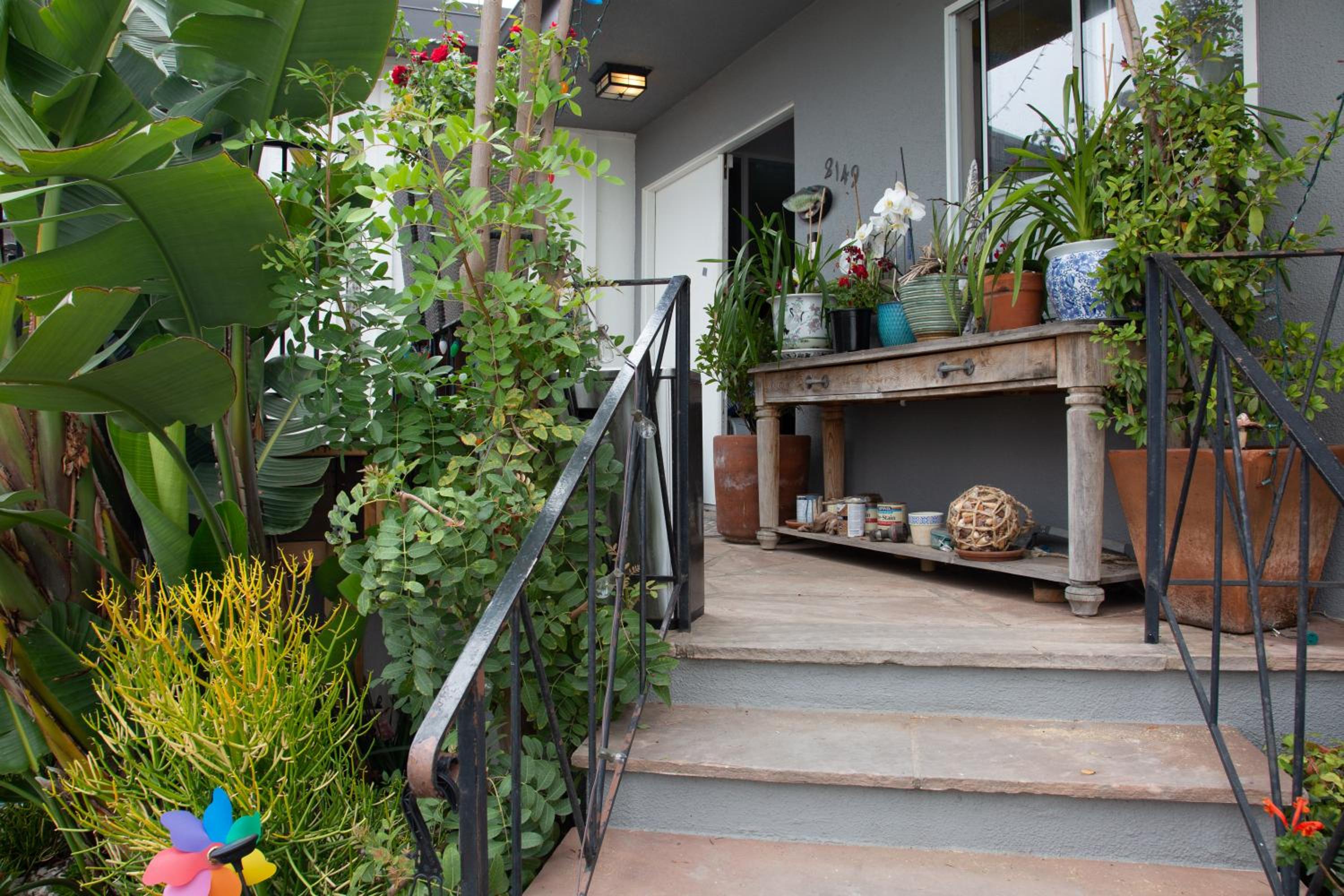 Overlooking Marina del Rey sailboats, is Green Ginger Playa Del Rey on the bluff,