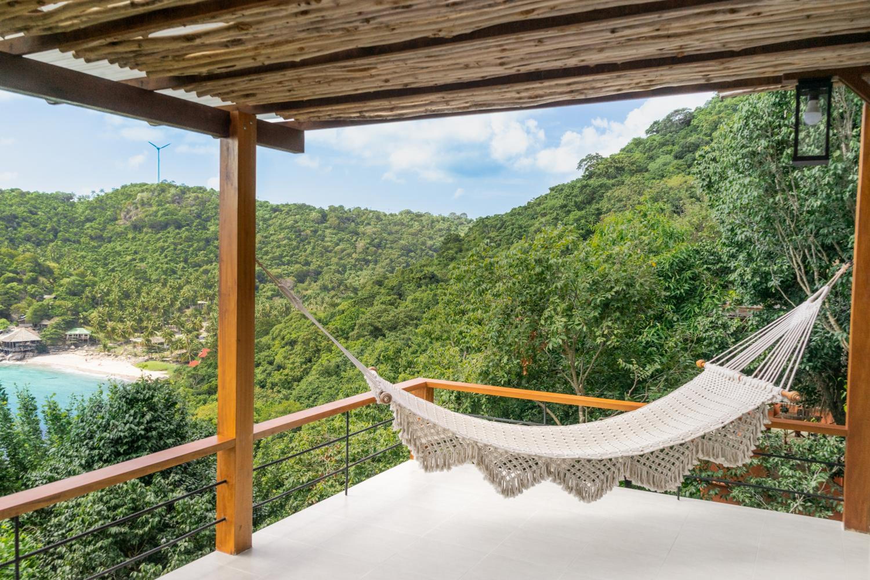 Baan Talay Koh Tao Resort & Yoga