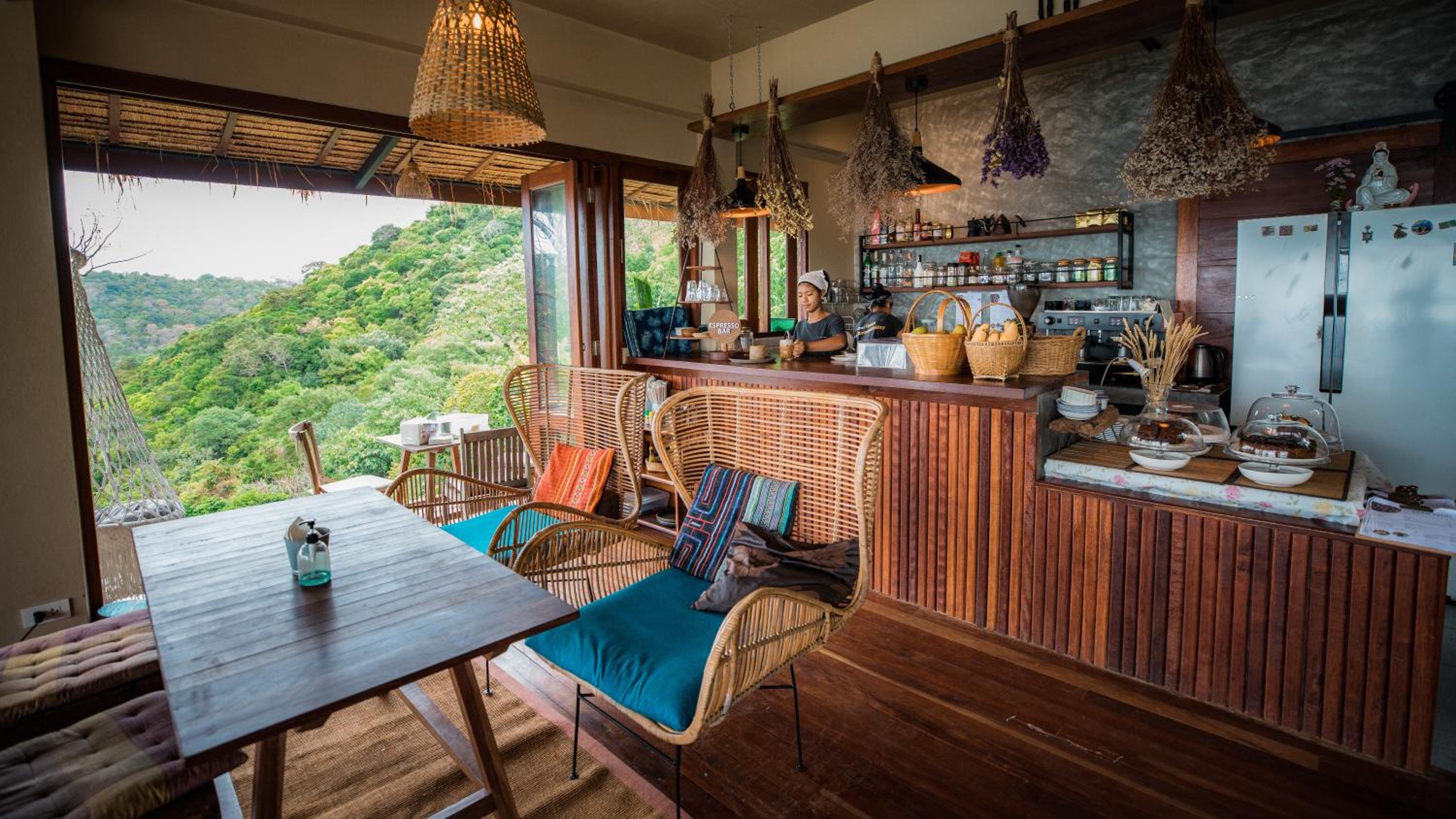 Baan Talay Koh Tao Resort & Yoga