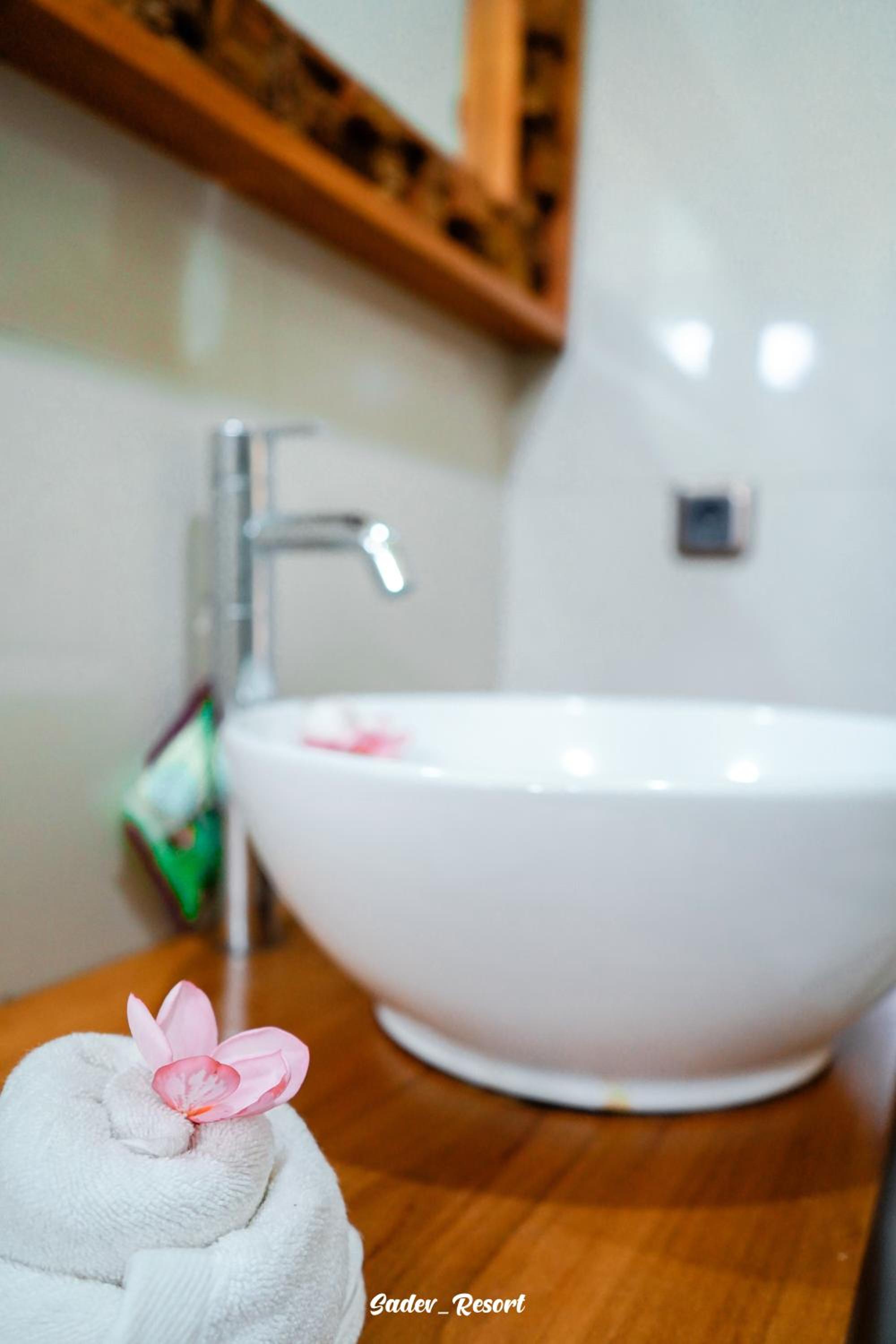 Sadev Resort