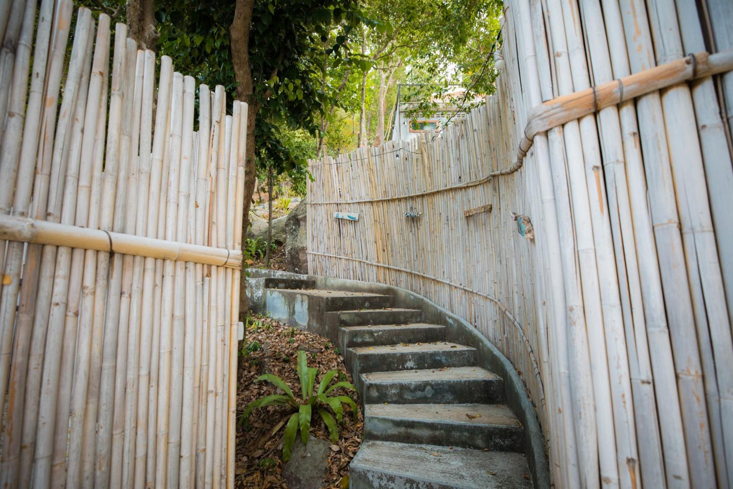 Baan Talay Koh Tao Resort & Yoga