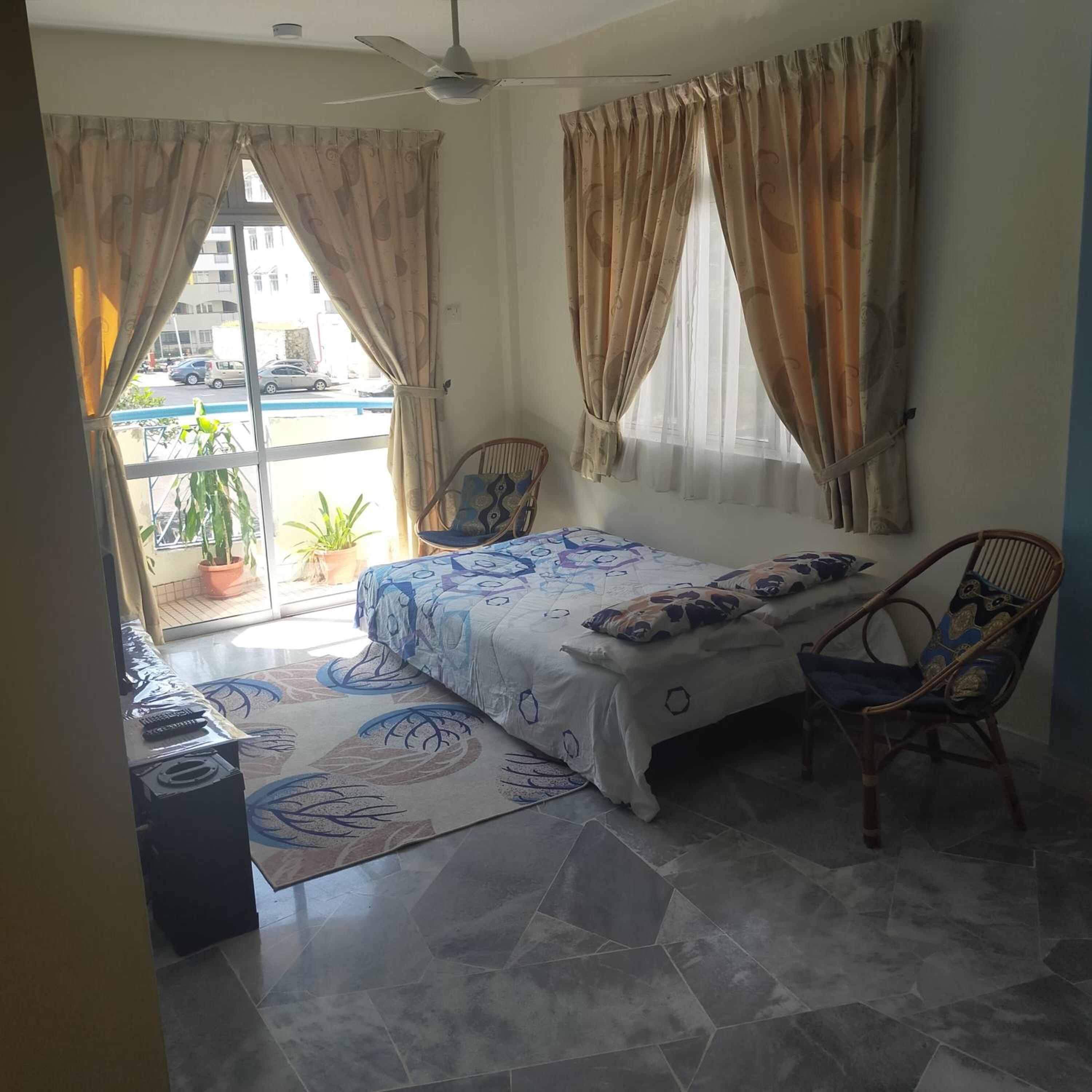 Relaxing Retreats at Cocobay Apartments photo 8