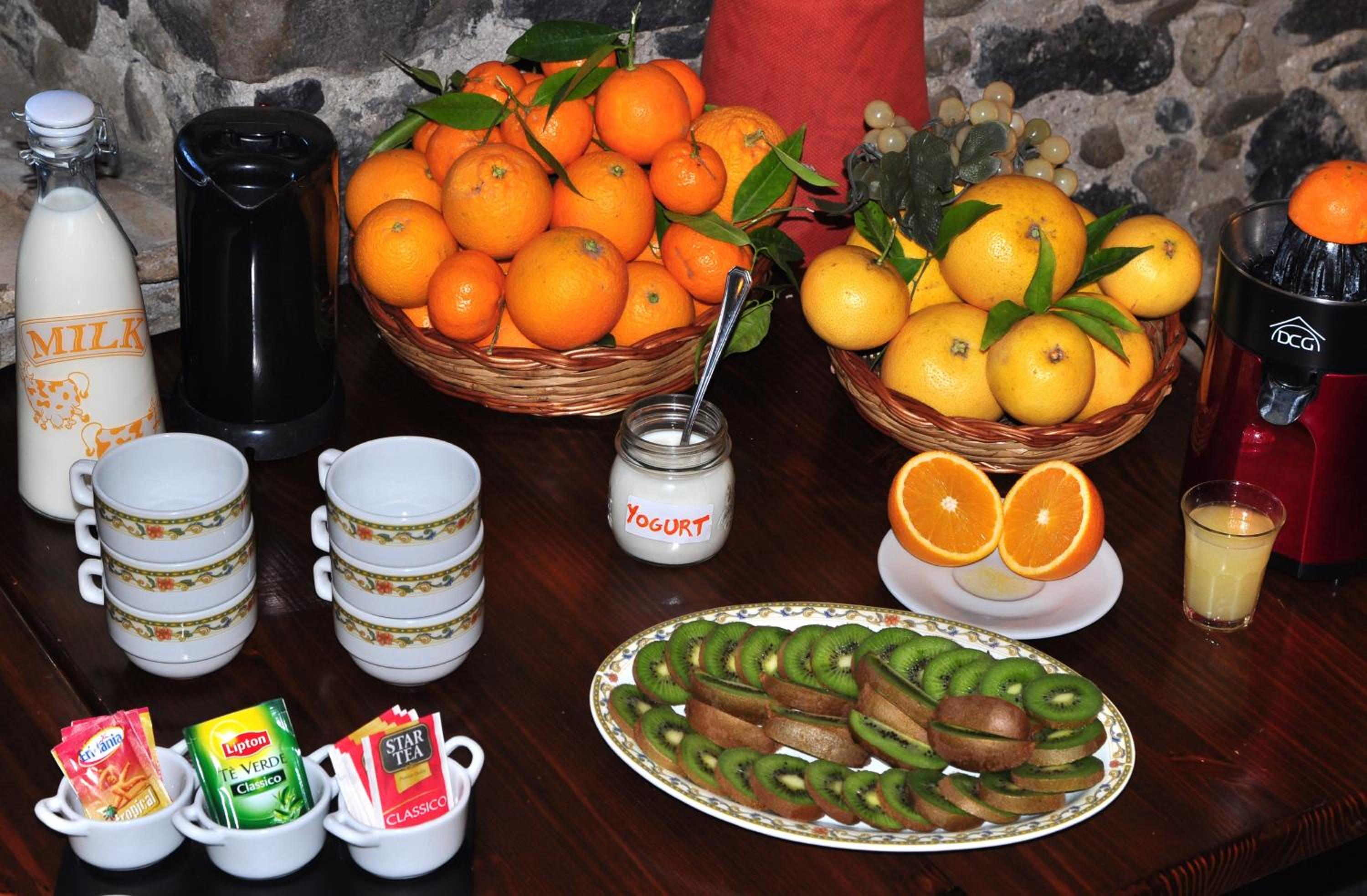 Antico Borgo Etneo Country Hotel