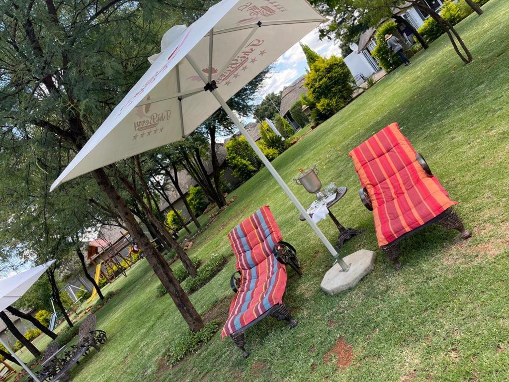 TshiBerry Bed & Breakfast