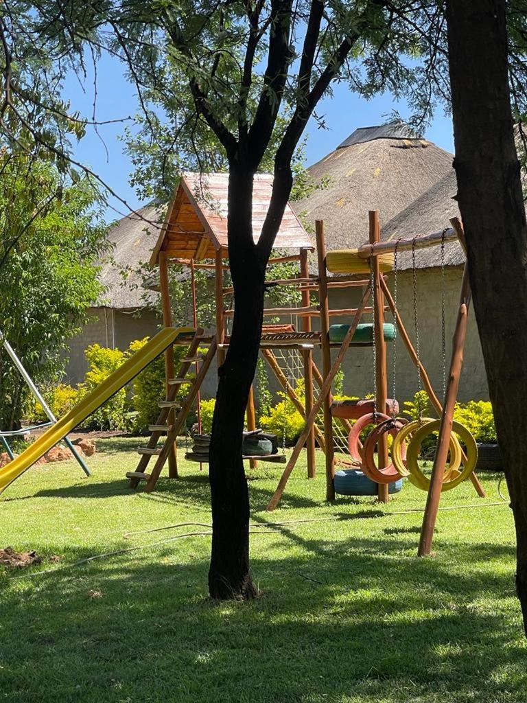 TshiBerry Bed & Breakfast