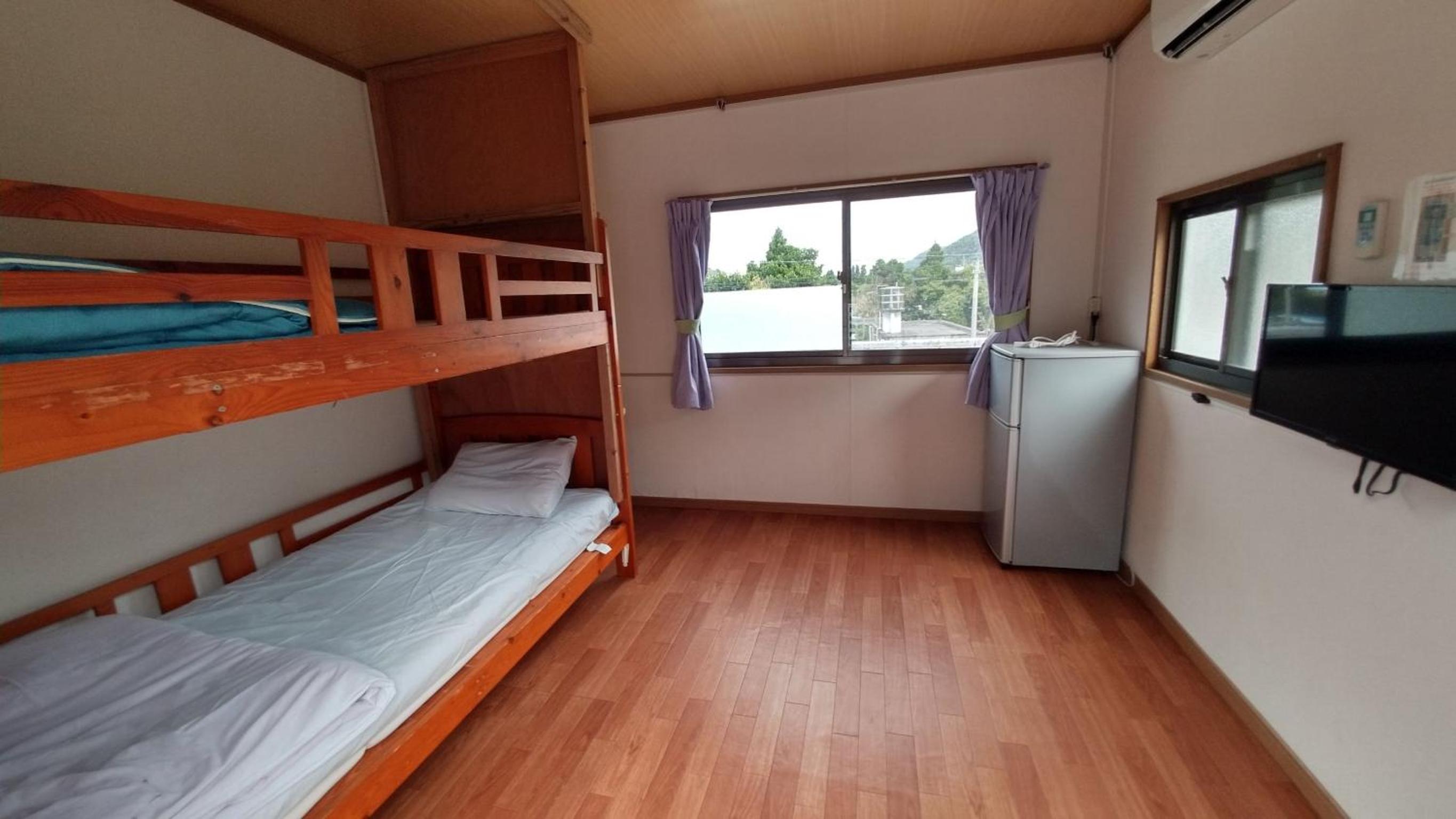 Kerama Backpackers view 5