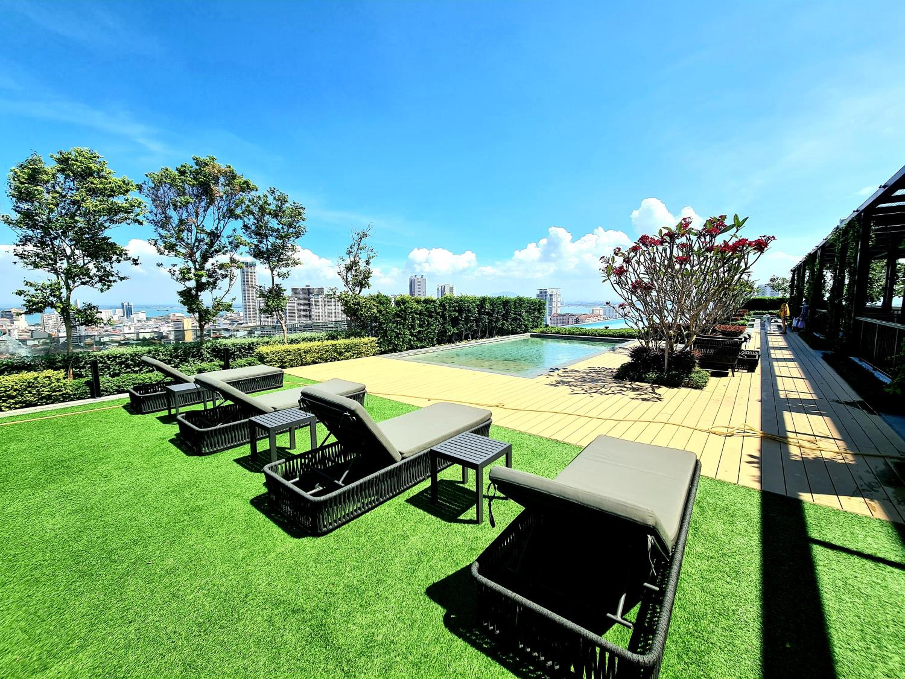 Beacon Executive Suites - George Town photo 3