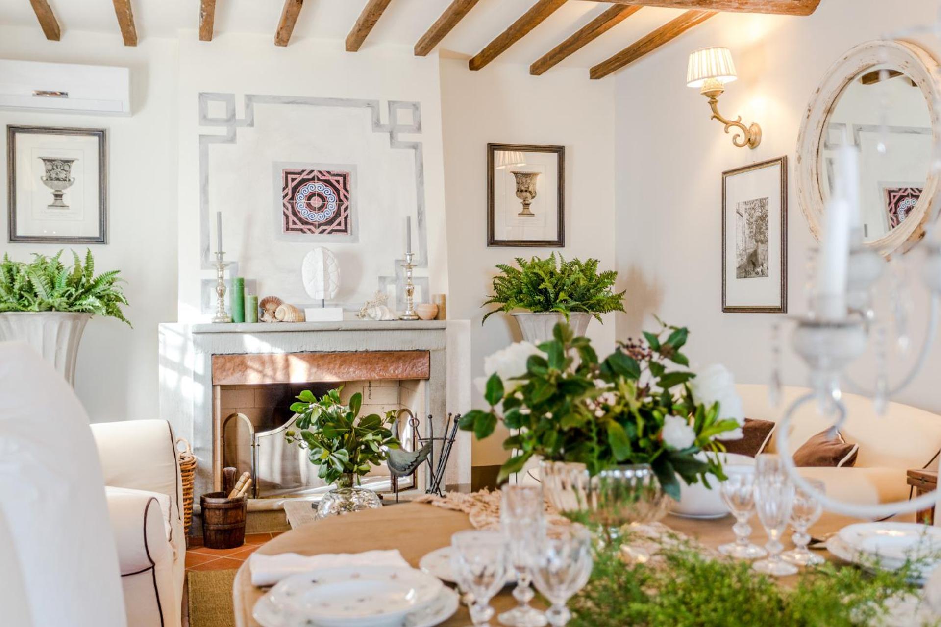 Villa Alberta, Panoramic 4 Bedrooms Farmhouse with Private Pool in Lucca close to Town Centre view 2