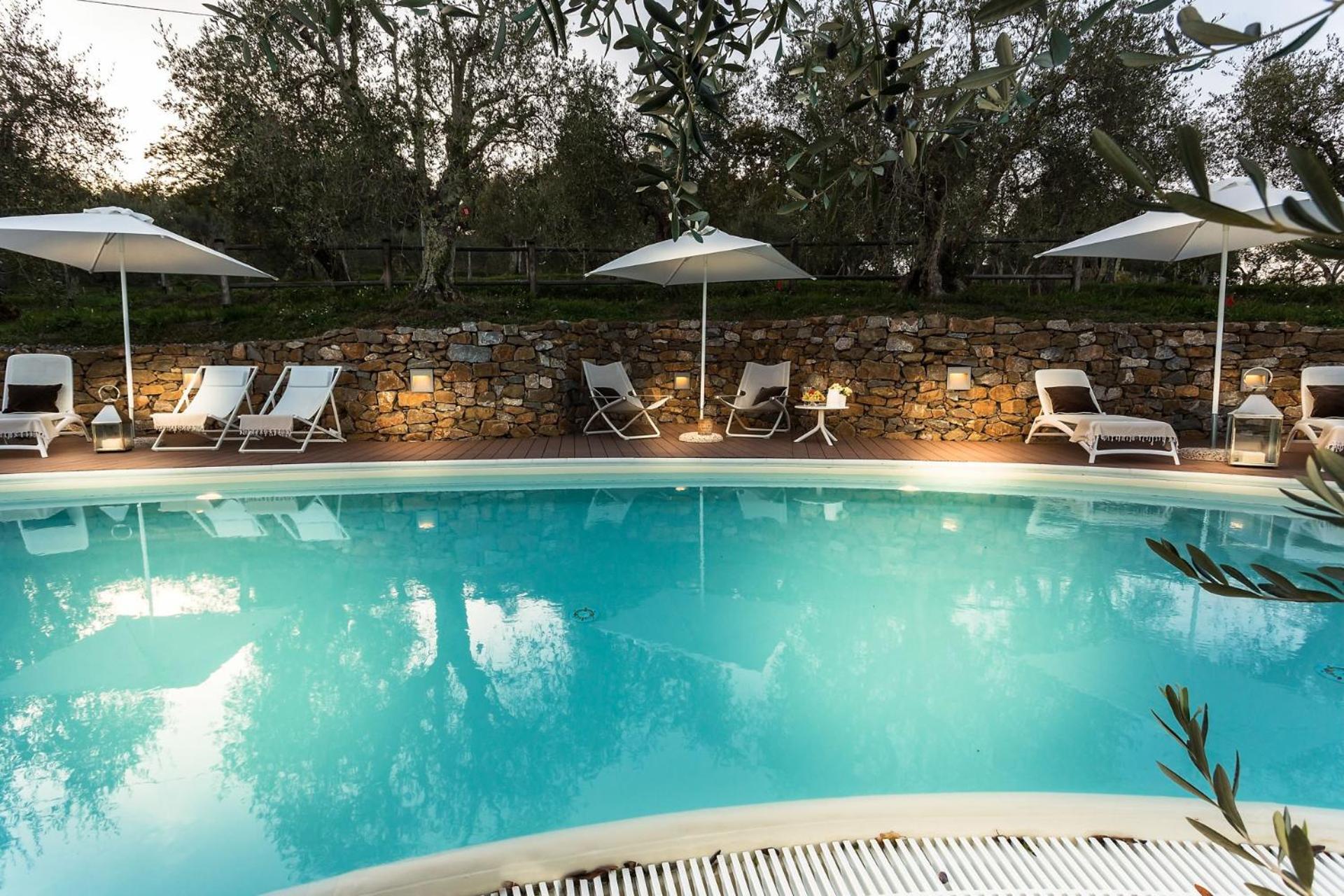 Villa Alberta, Panoramic 4 Bedrooms Farmhouse with Private Pool in Lucca close to Town Centre view 5