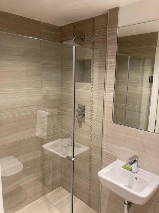 48 Cocoa Suites, York City Centre - Image 3