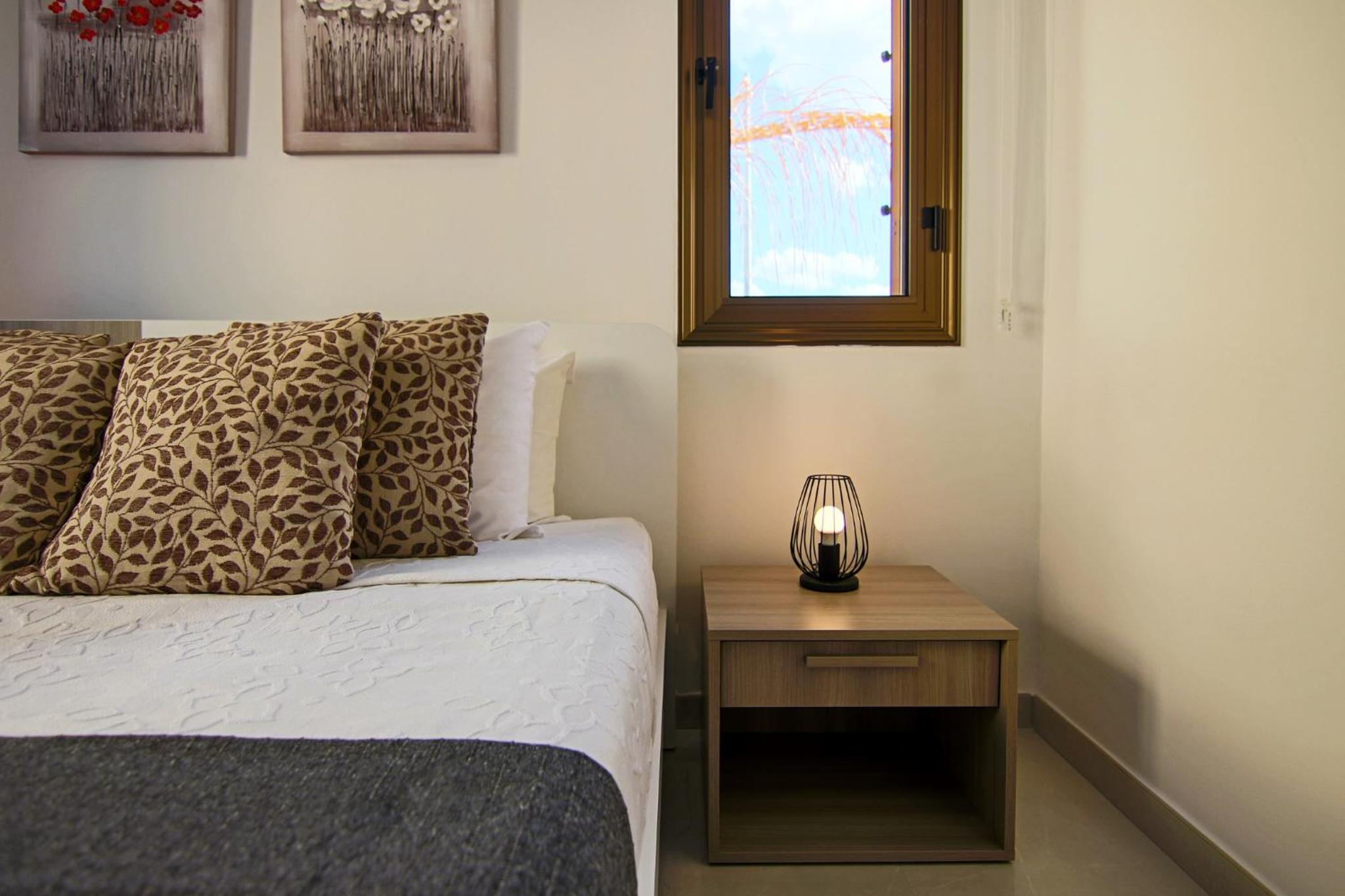Phaedrus Living City View Luxury Flat Georgos 203