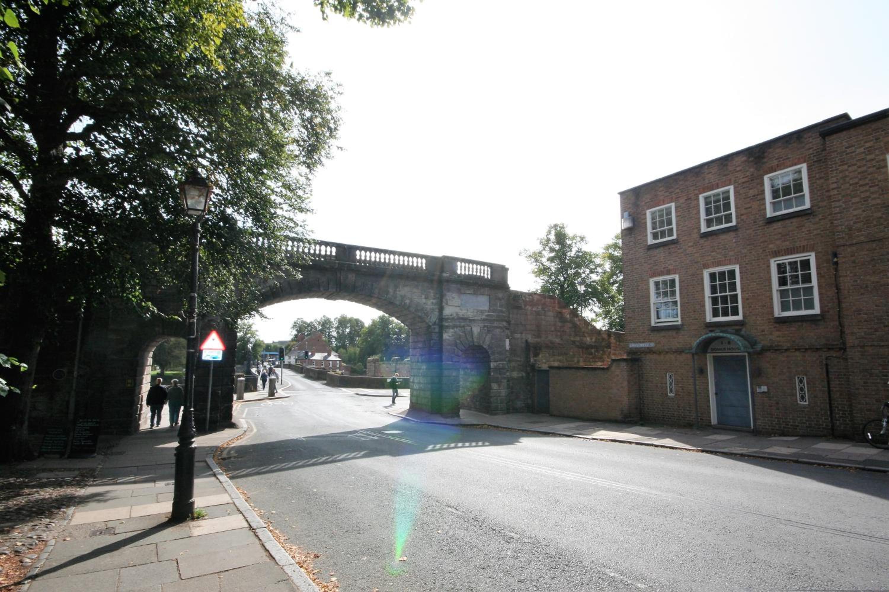 Riverside Studios in the Centre of Chester, photo 64