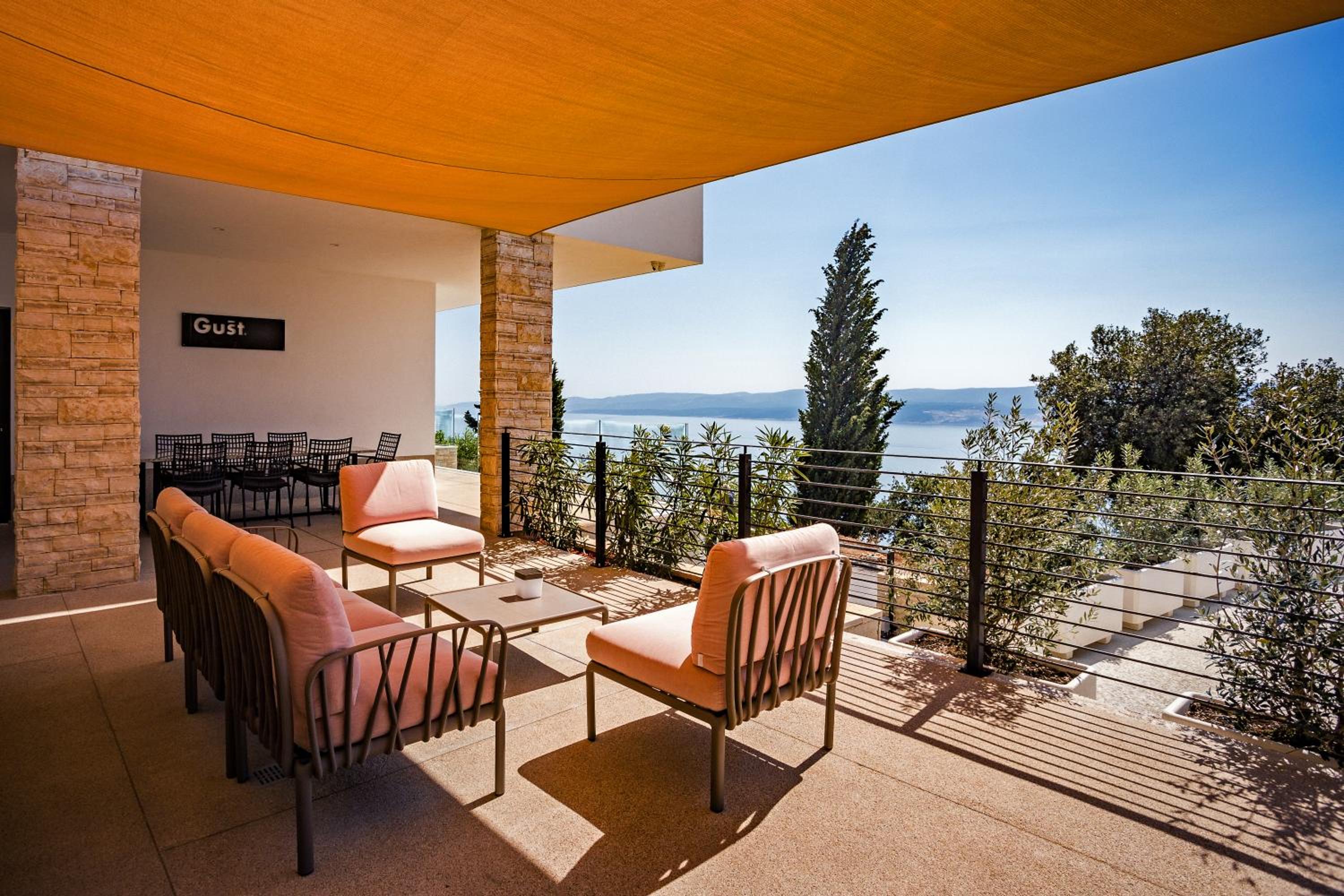 Villa Gust, sea view, pool, jacuzzi, sauna, cinema view 3