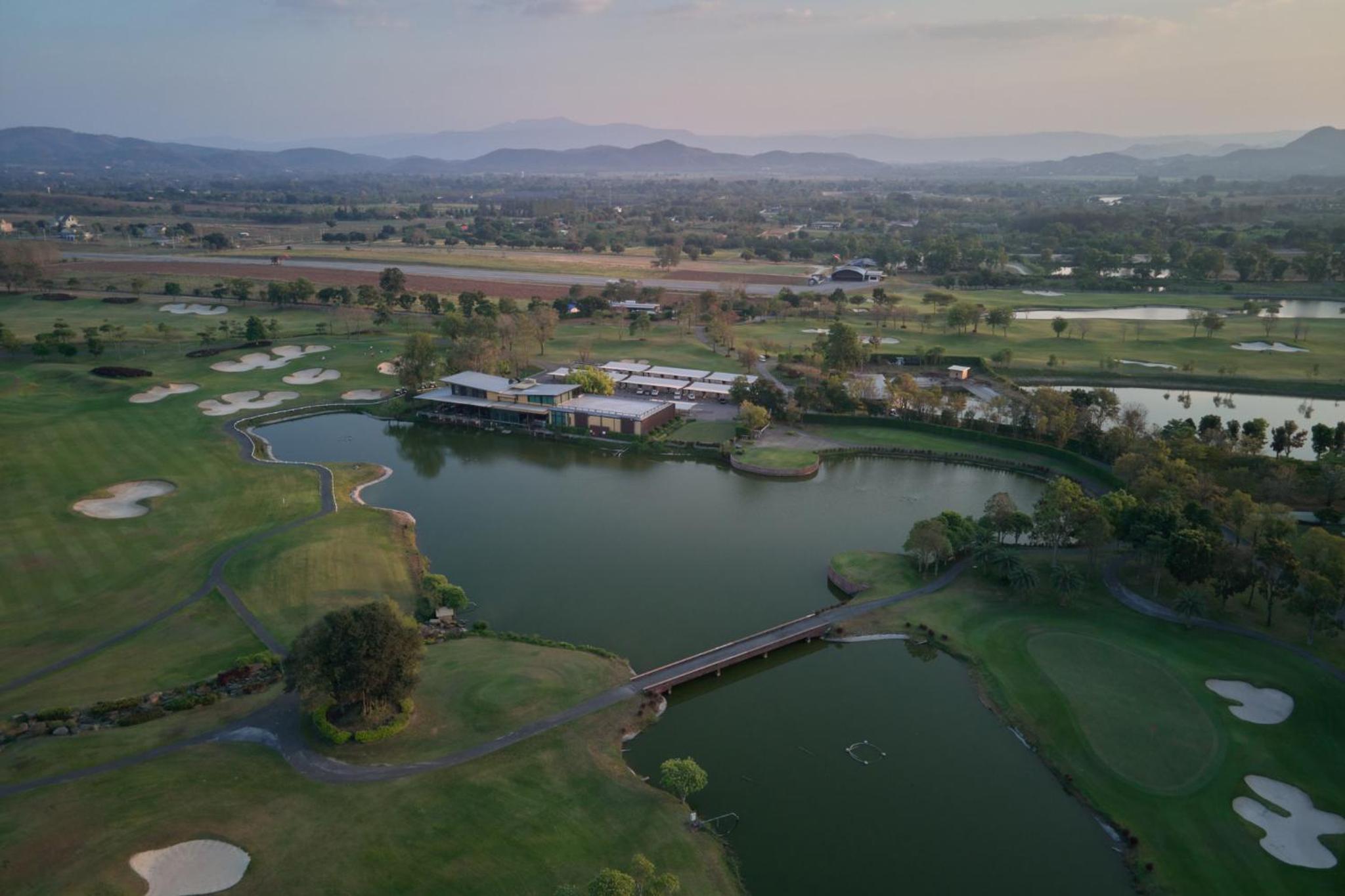 Rancho Charnvee Resort & Country Club Khaoyai