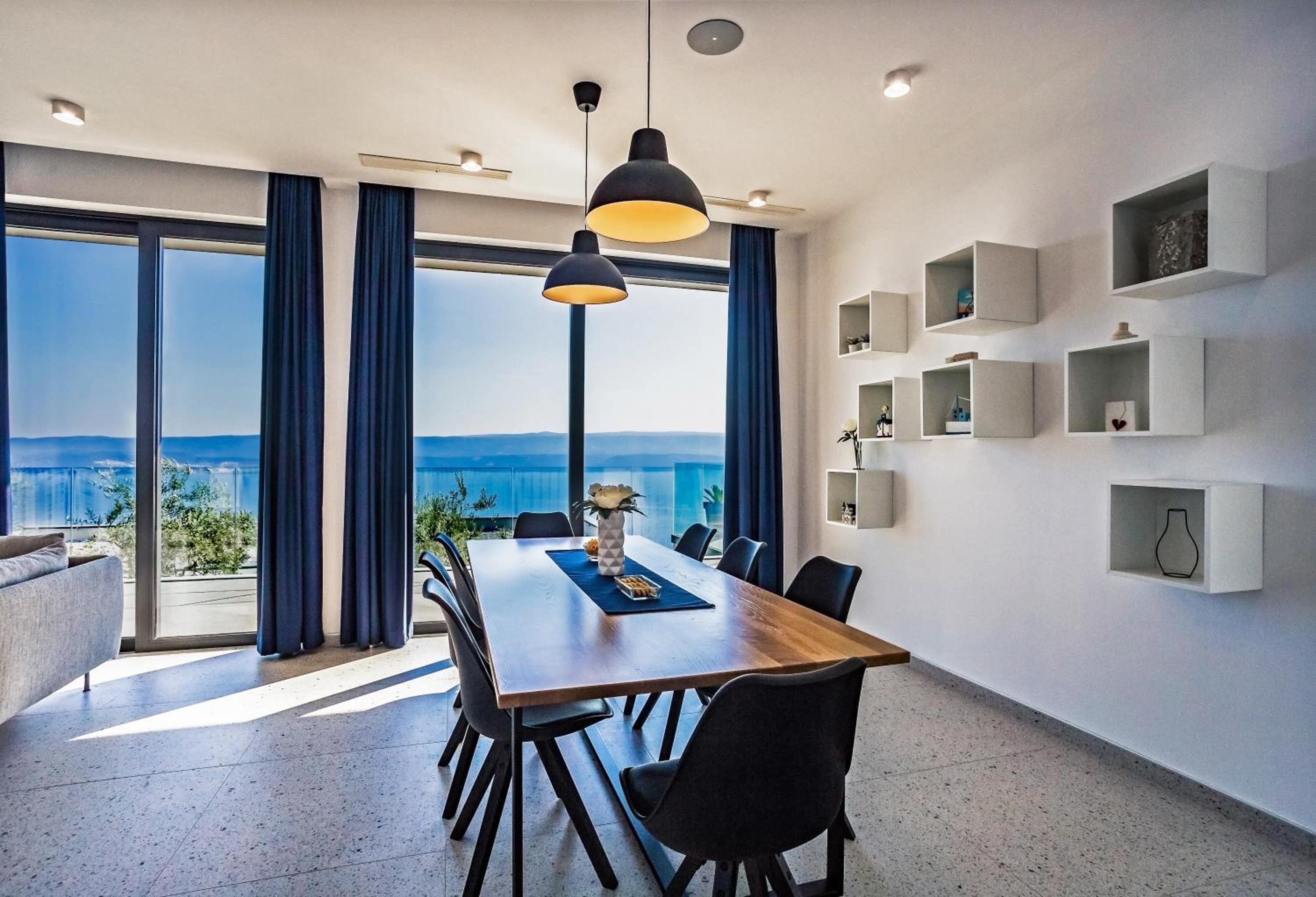Villa Dispet, sea view, heated pool, cinema, wellness