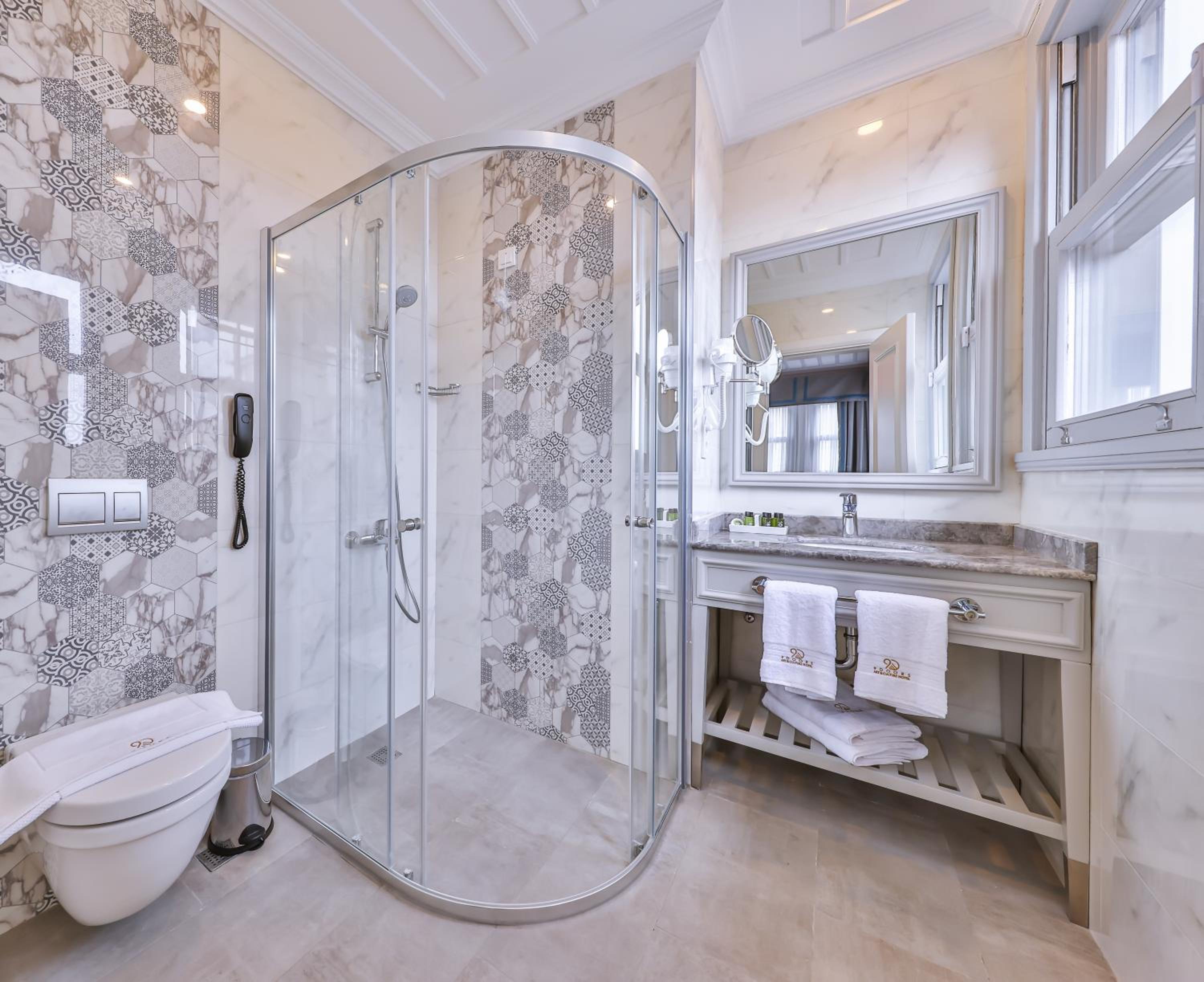 9 Doors Otel - Image 30