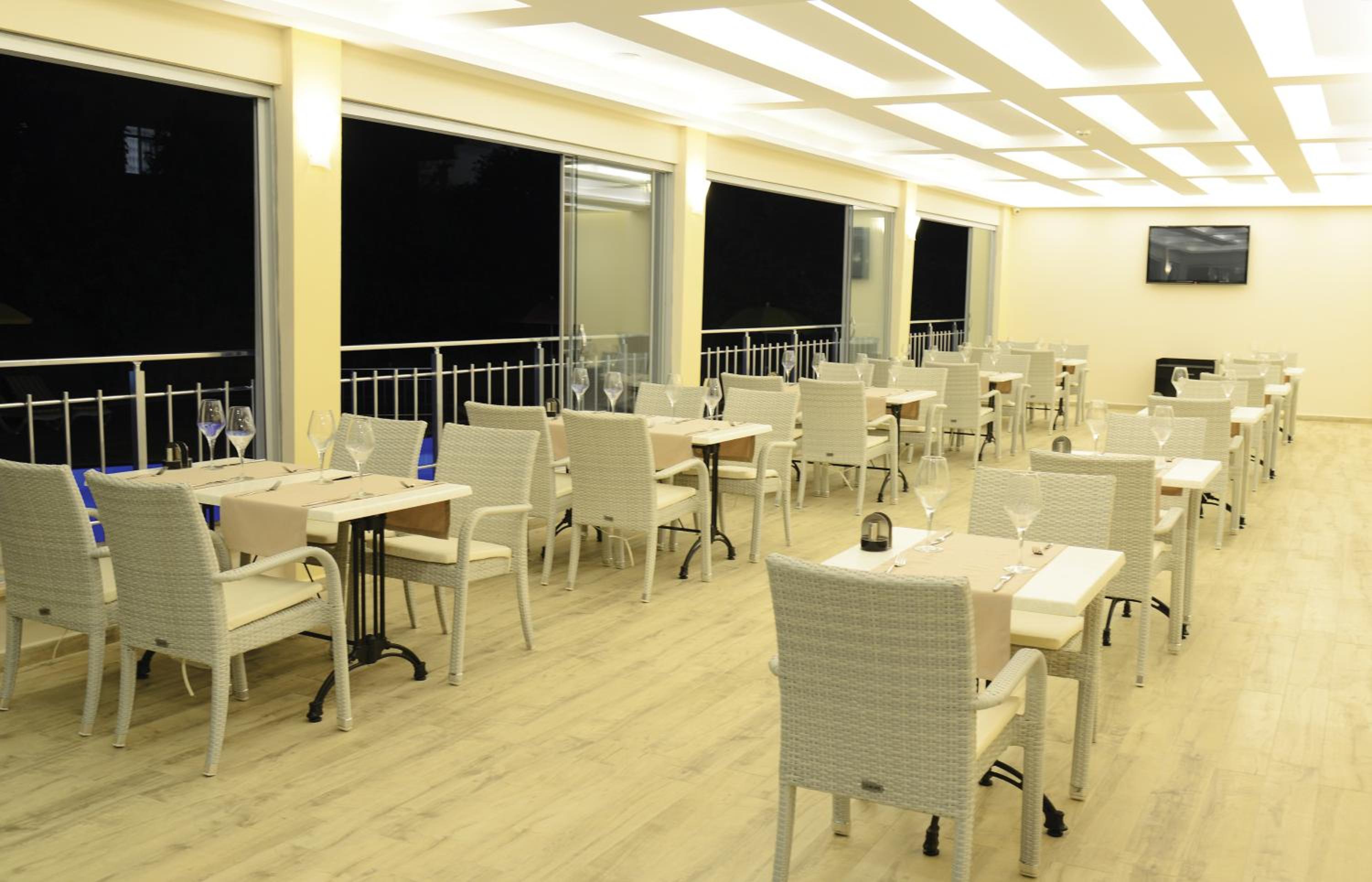 Ozgur Bey Spa Hotel - Image 10