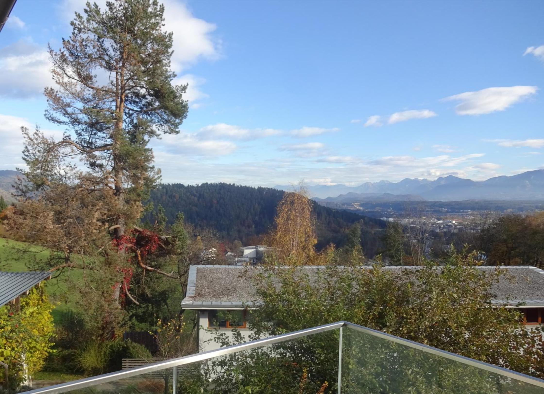 Haus mit Traumhaften Ausblick view 2