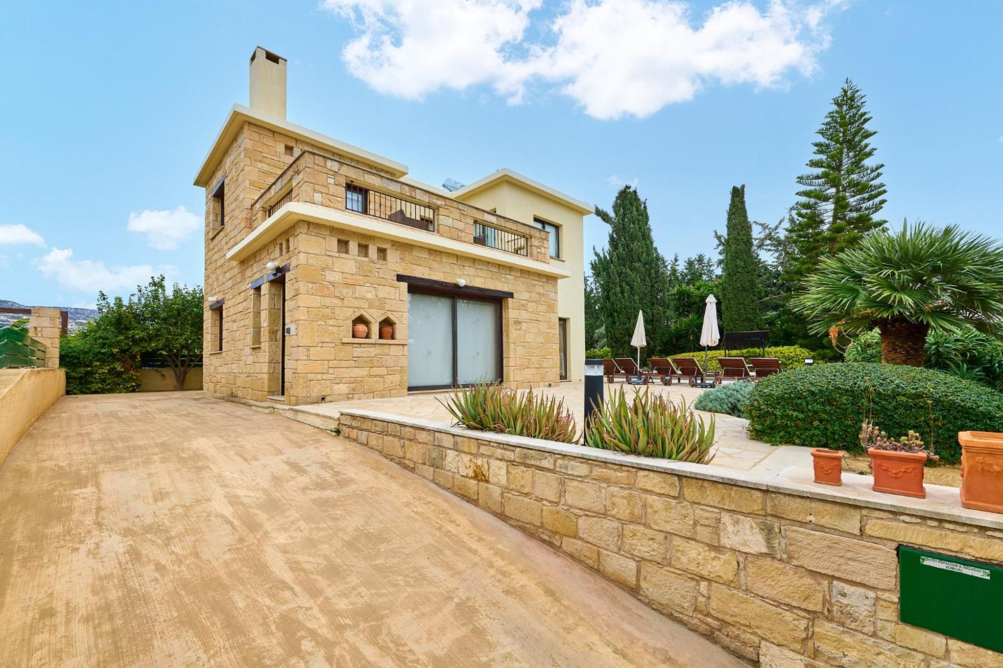 Villa Camelot by Ezoria Villas