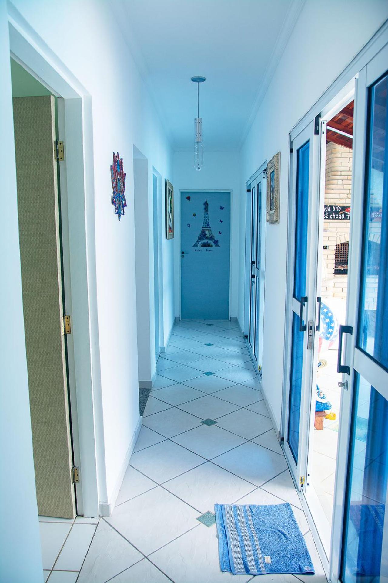 Linda casa com lazer a 500m da praia Guaratuba SP
