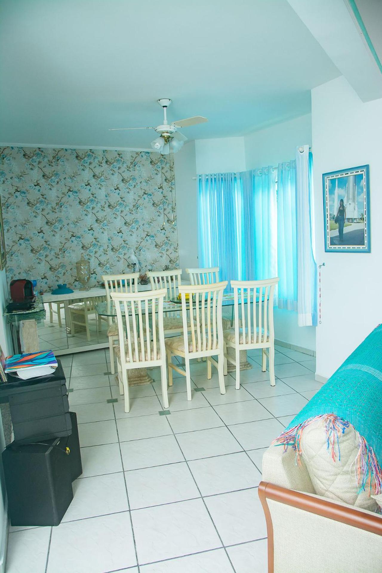Linda casa com lazer a 500m da praia Guaratuba SP