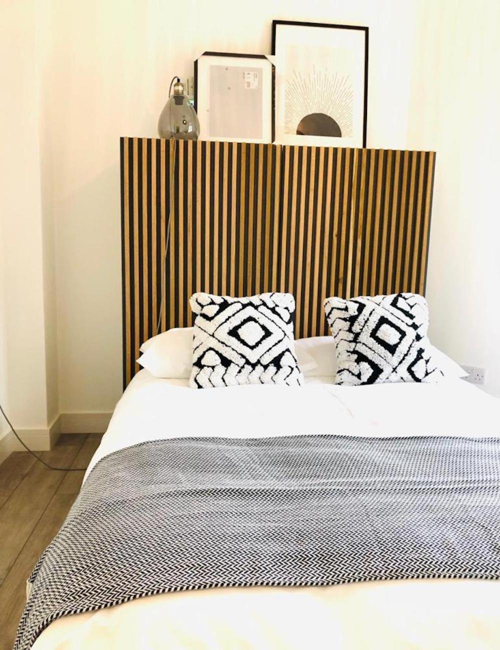 The Kepties, 5 x 1 bedroom Luxurious Serviced Apartments view 5