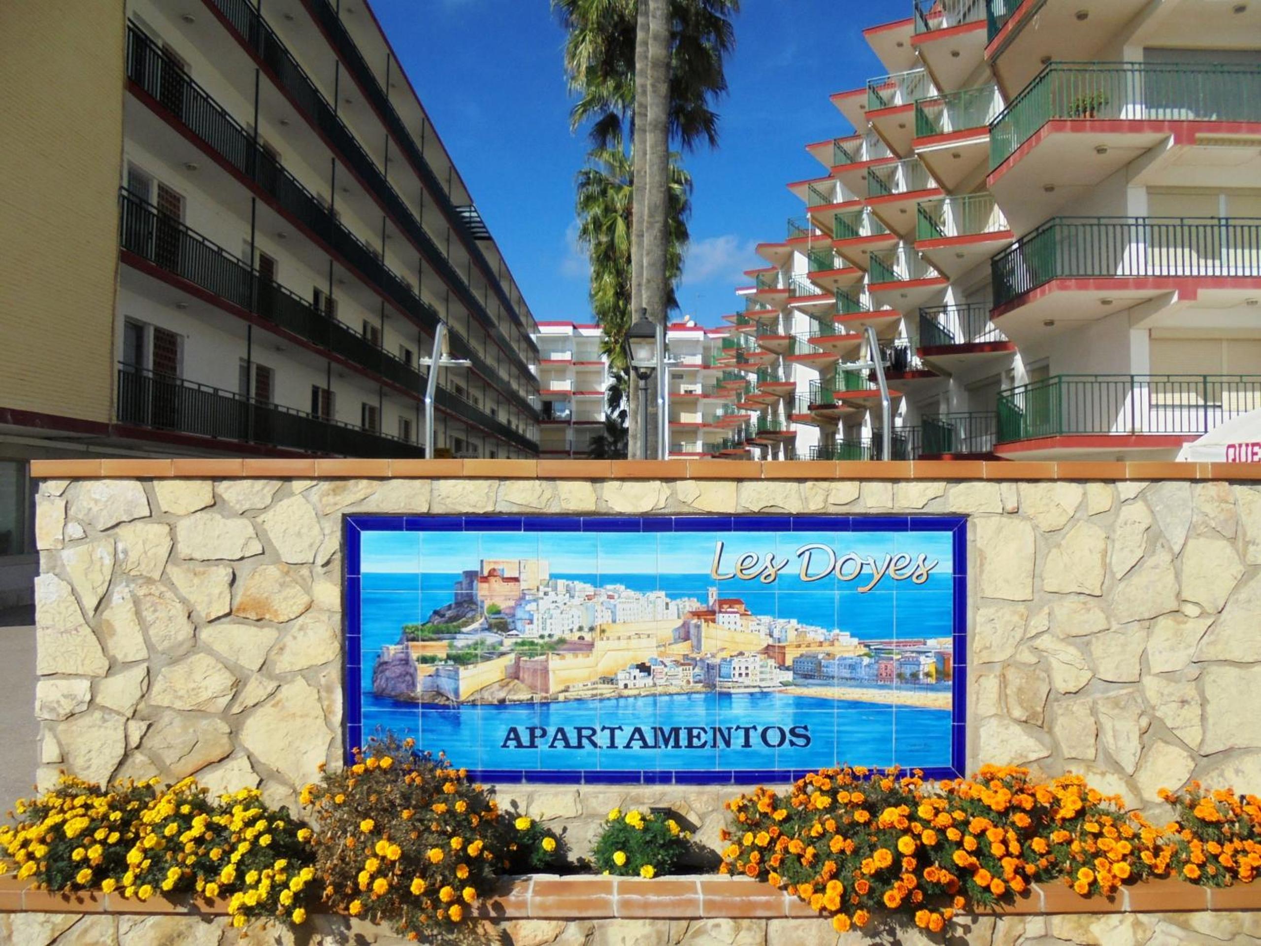 Les Doyes Residencial LEK view 2