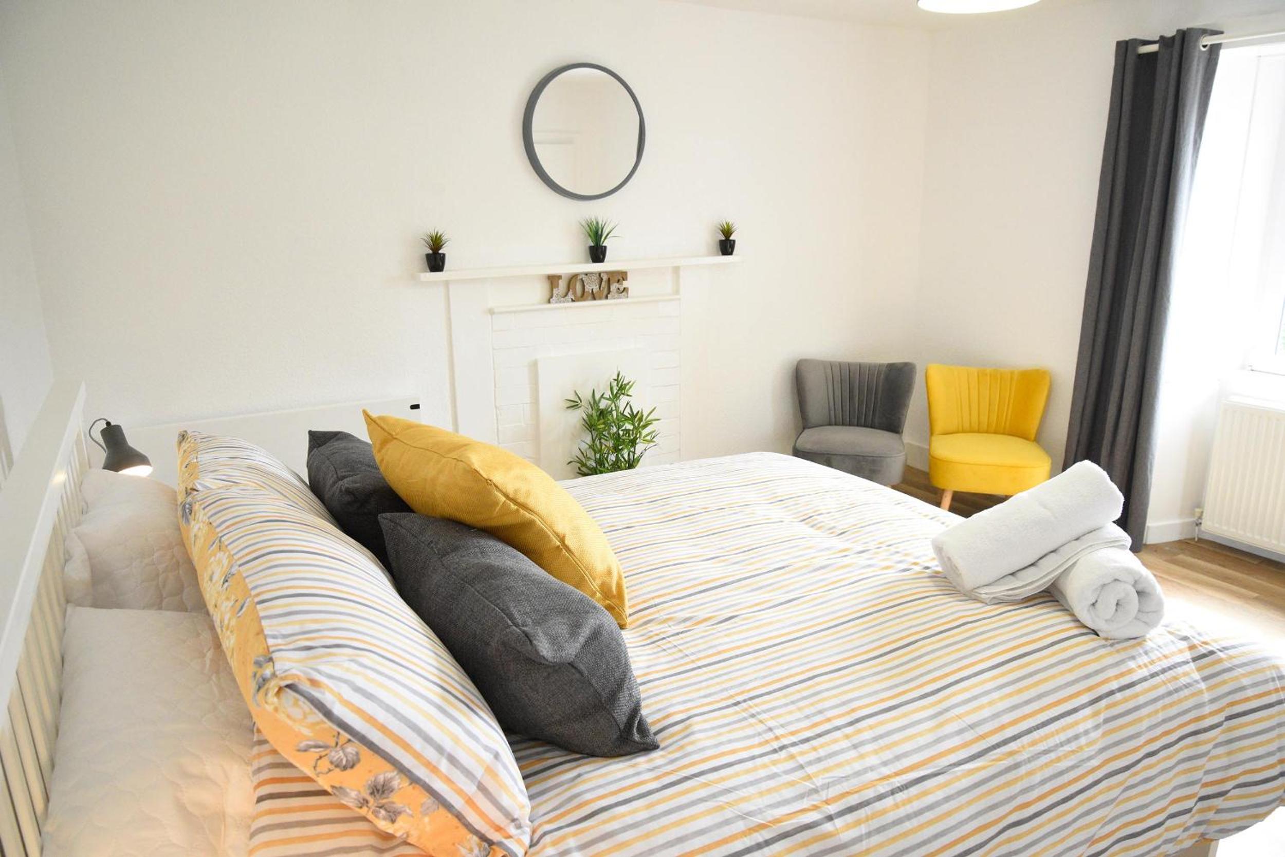 Lower Flat Hillhouse view 5