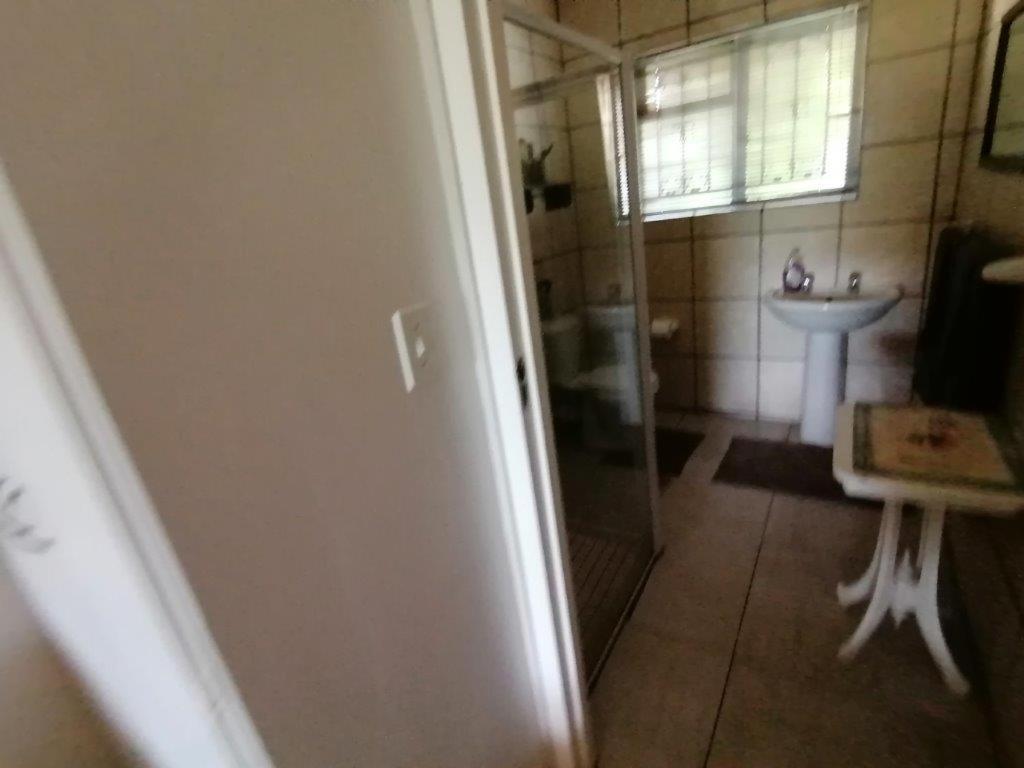 Photo 29