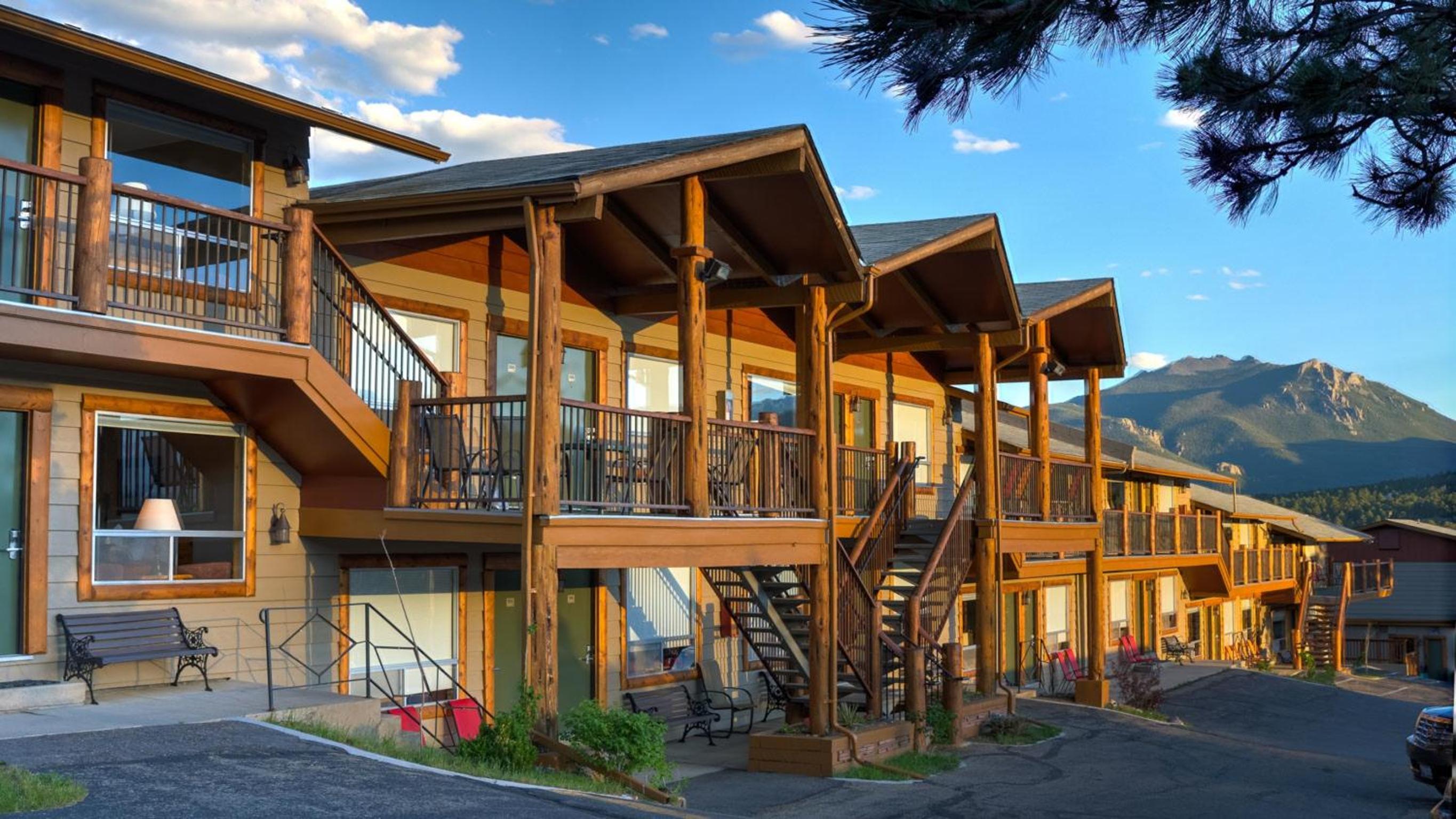 Hotel Estes view 2