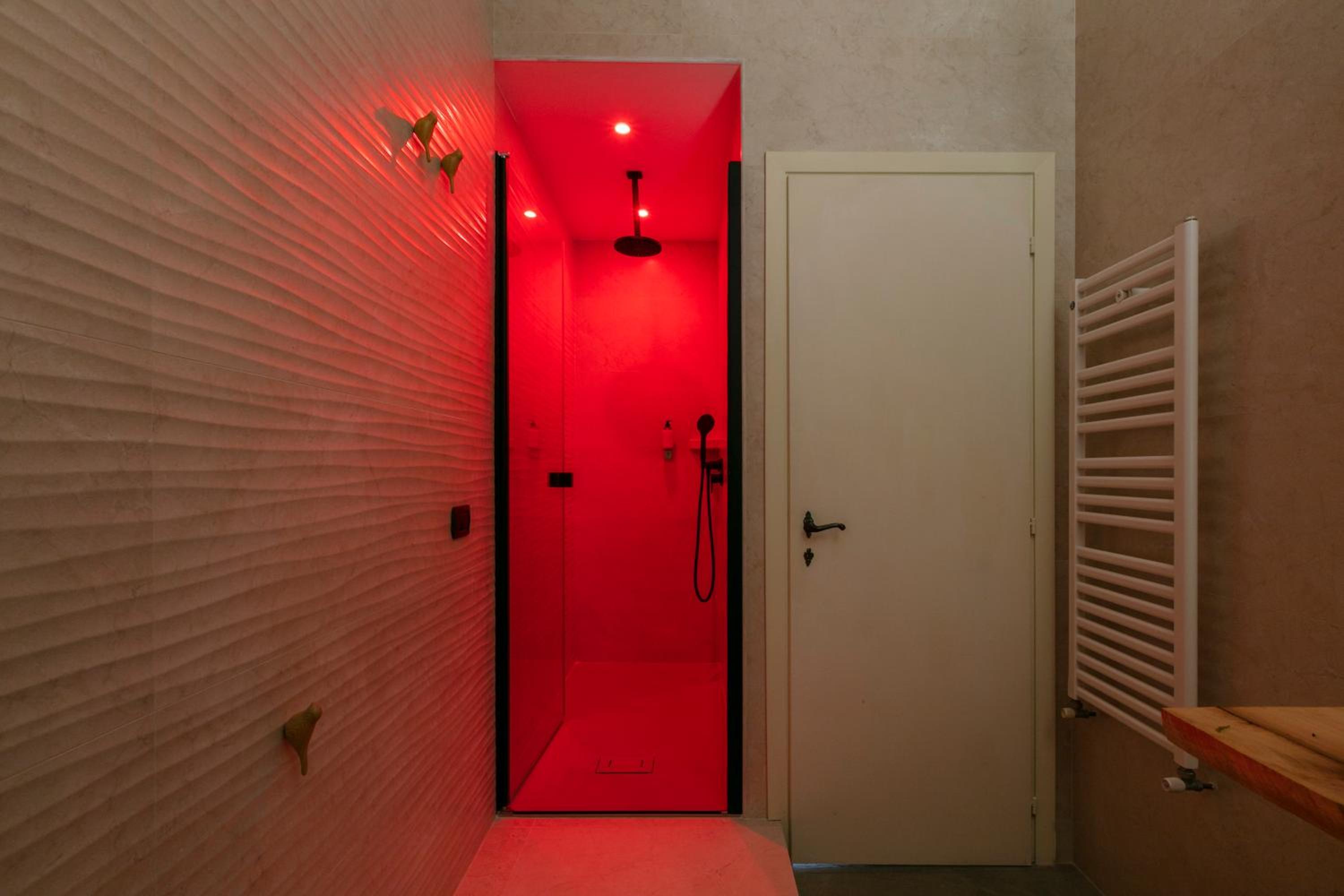 Renaissance Luxury Experience