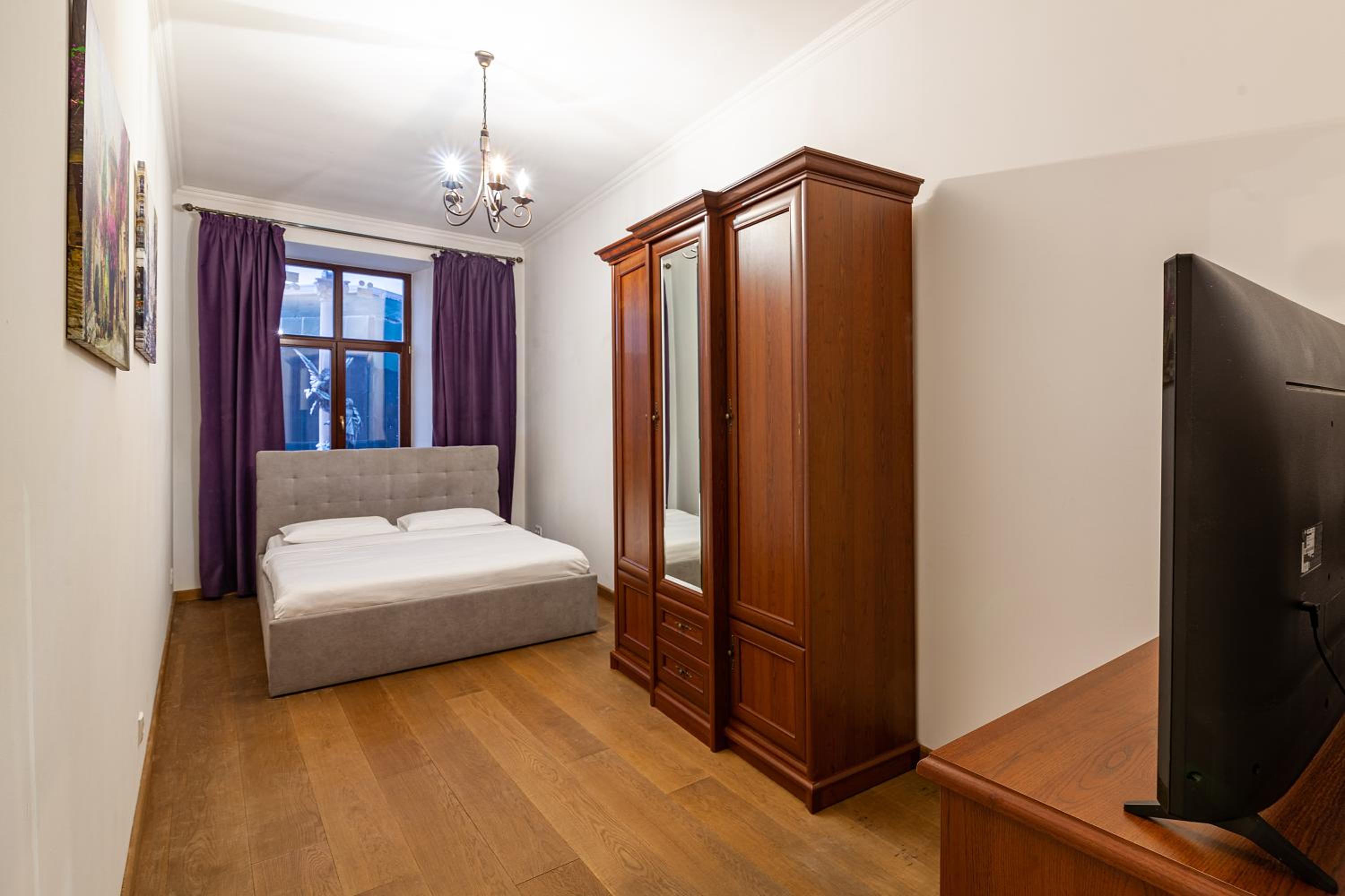 Romari apartment площа Міцкевича 5